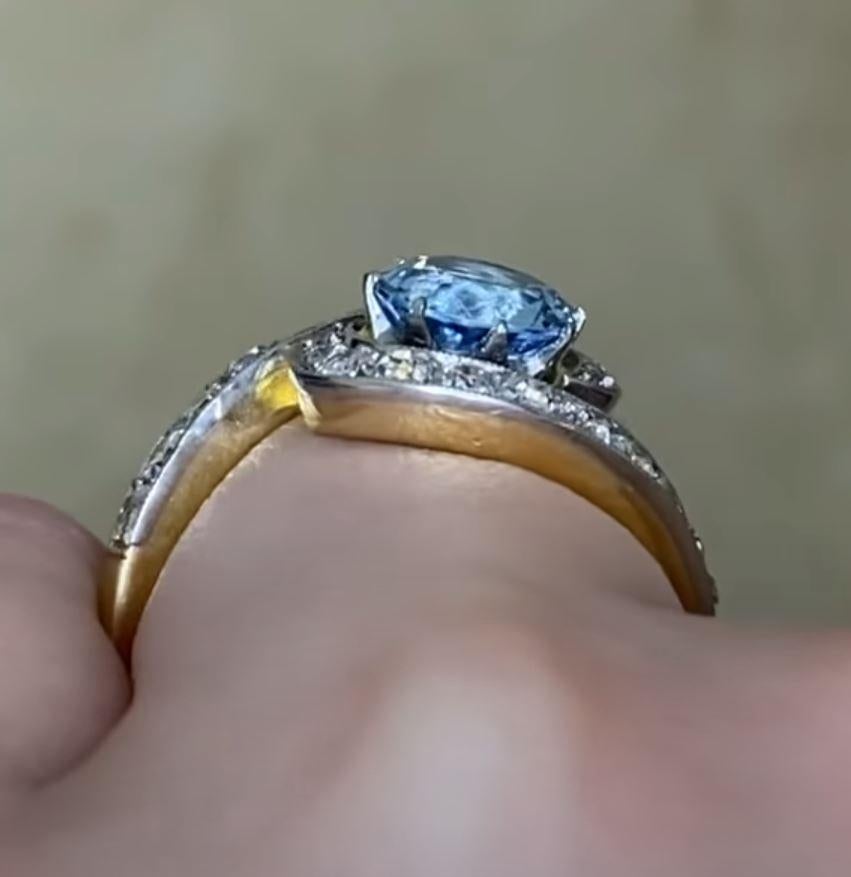 1.15ct Round Cut Aquamarine Engagement Ring, Platinum & 18k Yellow Gold For Sale 3