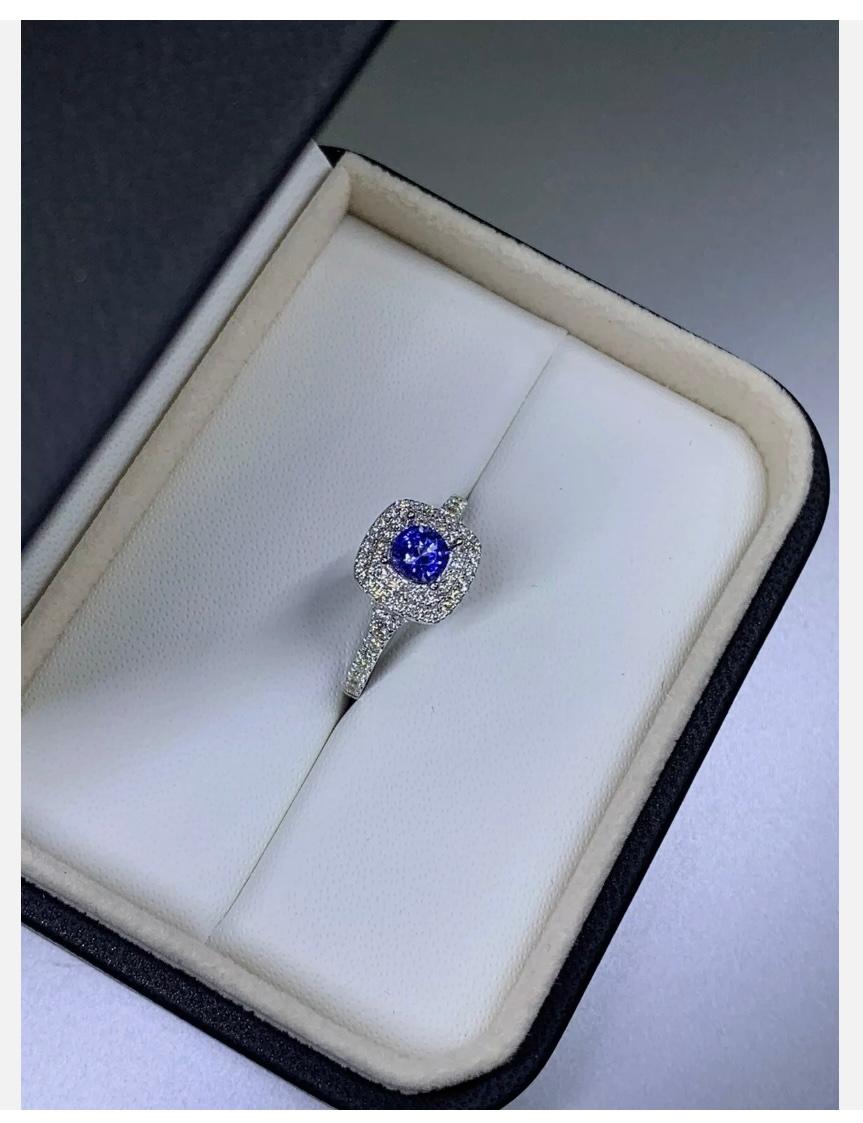 Women's 1.15ct Sapphire Diamond Halo Solitaire Engagement Ring 18ct White Gold For Sale