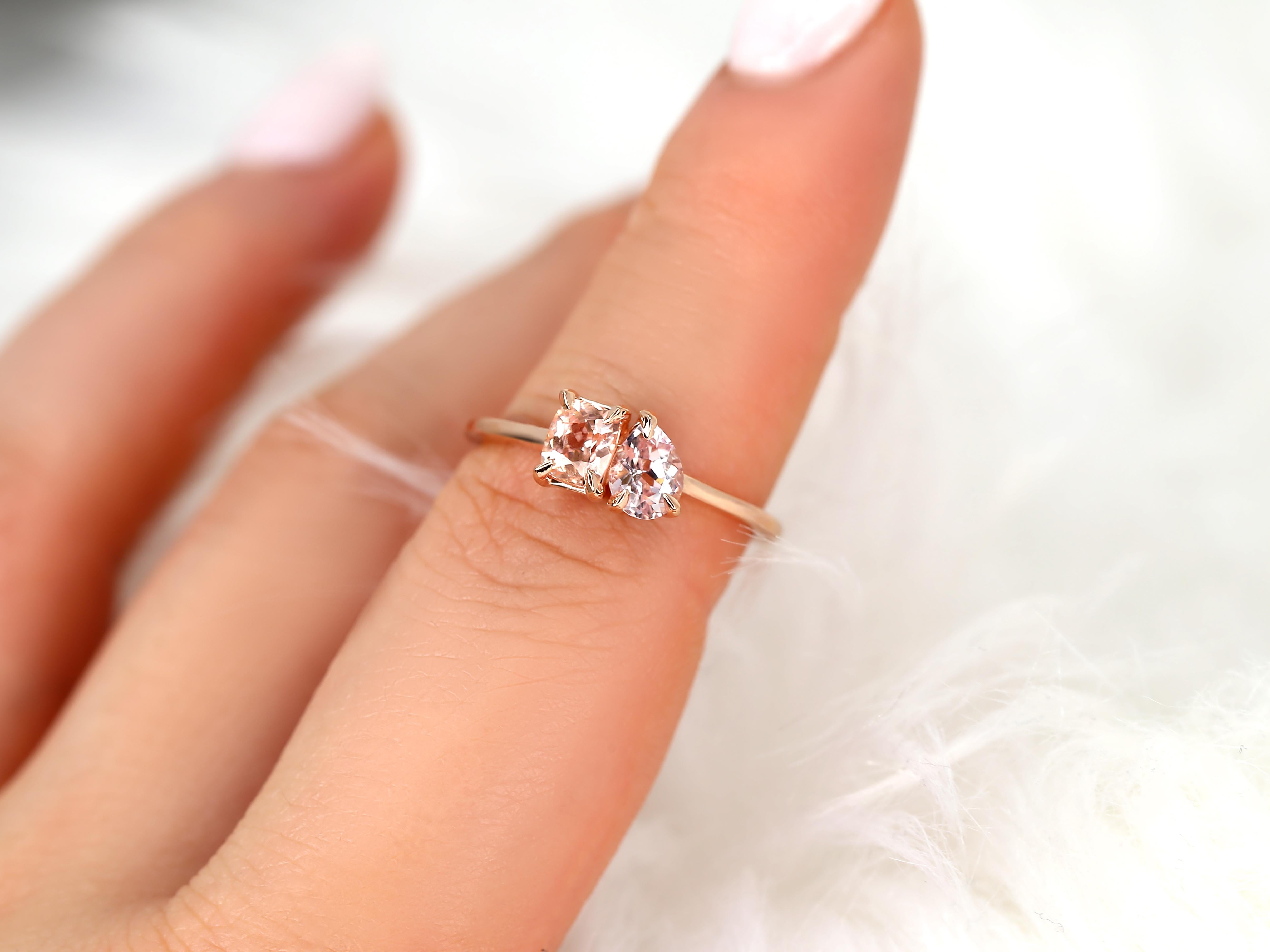 Women's or Men's 1.15cts Gemini 14kt Rose Gold Peach Sapphire Toi Et Moi Ring For Sale