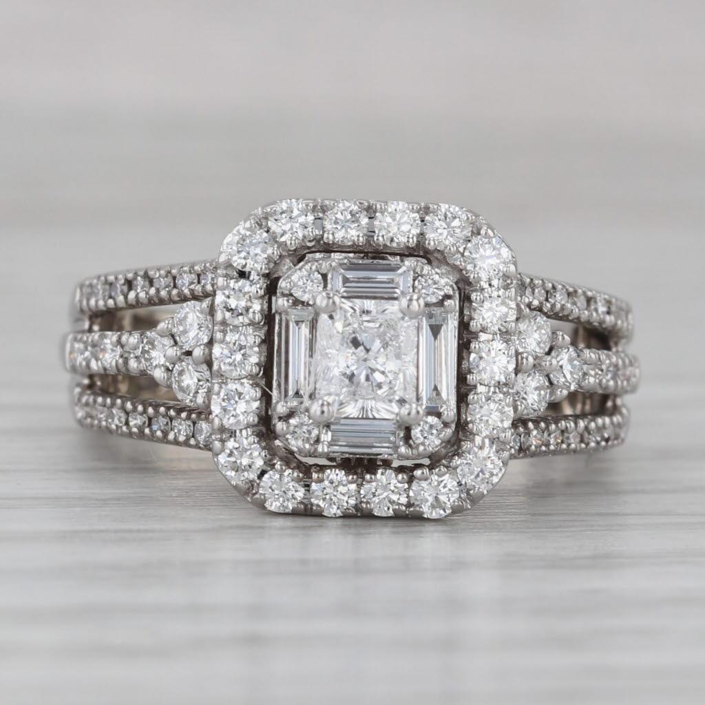 Anello di fidanzamento a forma di aureola con diamante da 1,15 ct. in oro bianco 14k, misura 6,5, celebrazione nuziale In condizioni buone in vendita a McLeansville, NC