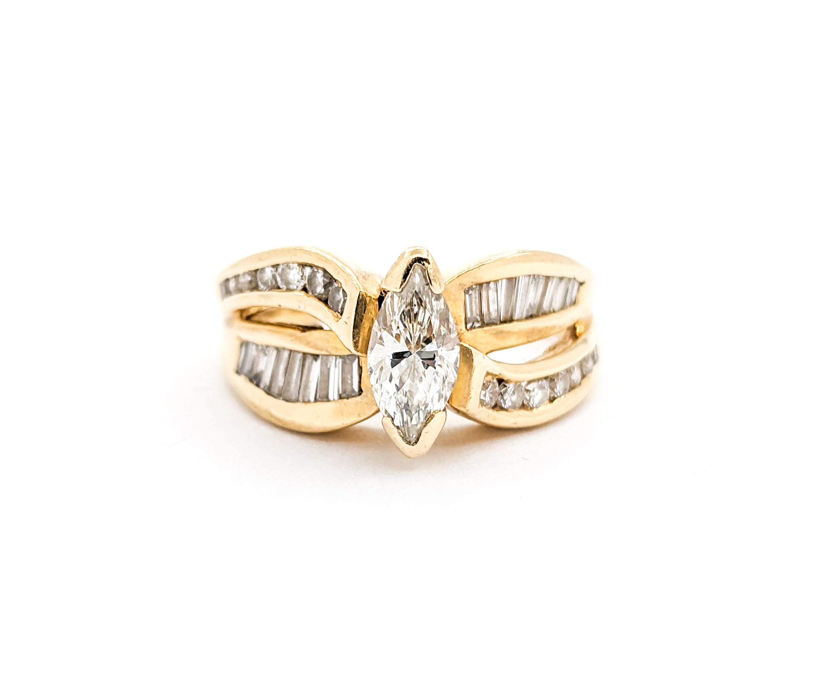 Bague de fiançailles en or jaune avec diamant marquise de 1,15 carat en vente 5