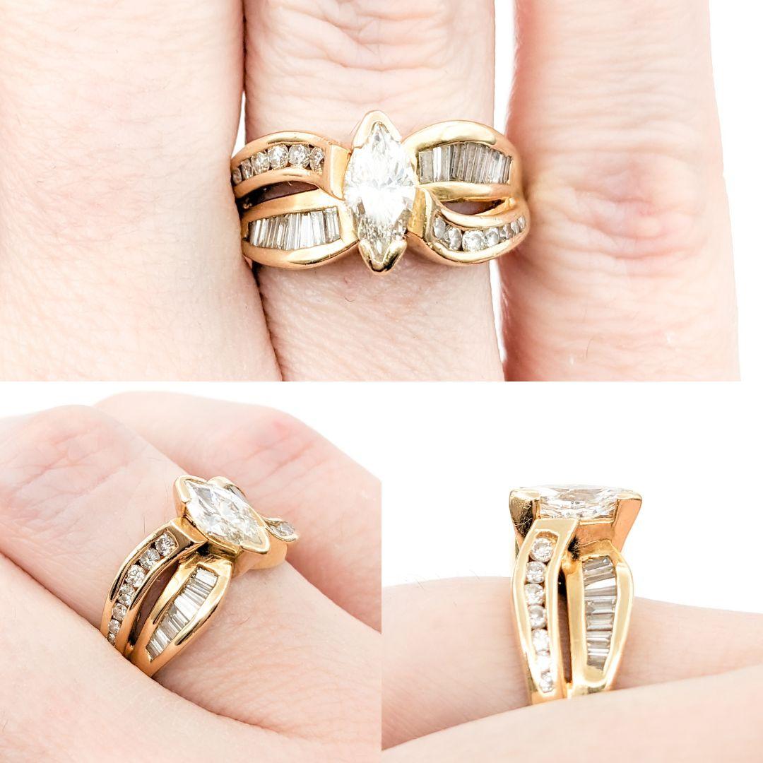 Bague en or jaune avec un diamant de 1,15ctw

Cette magnifique bague est fabriquée en or jaune 14k et comporte un diamant marquise central de 0,65ct, de pureté SI1 et de couleur G-H. En outre, elle est ornée de 0,50ctw de diamants, ce qui rehausse