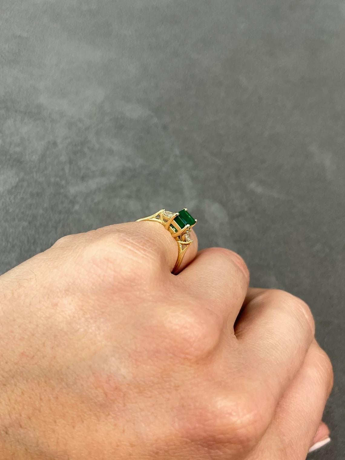 1.15tcw 14K Natural Emerald-Emerald Cut & Pear Cut Diamond Three Stone Gold Ring For Sale 2