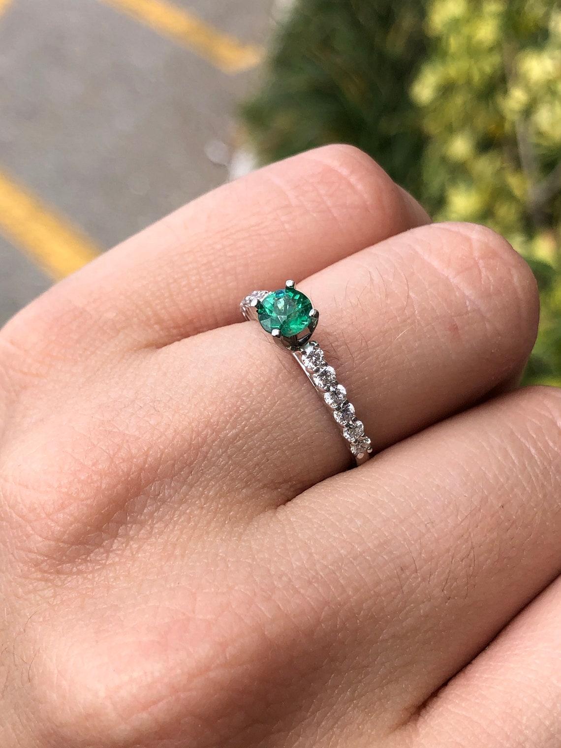 1.15tcw 14K Natural Emerald-Round Cut & Diamond Accent Engagement Ring In New Condition For Sale In Jupiter, FL