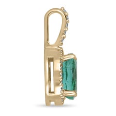 Collana con ciondolo in oro con smeraldo ovale da 1,15tcw 14K e diamanti incastonati a raggiera