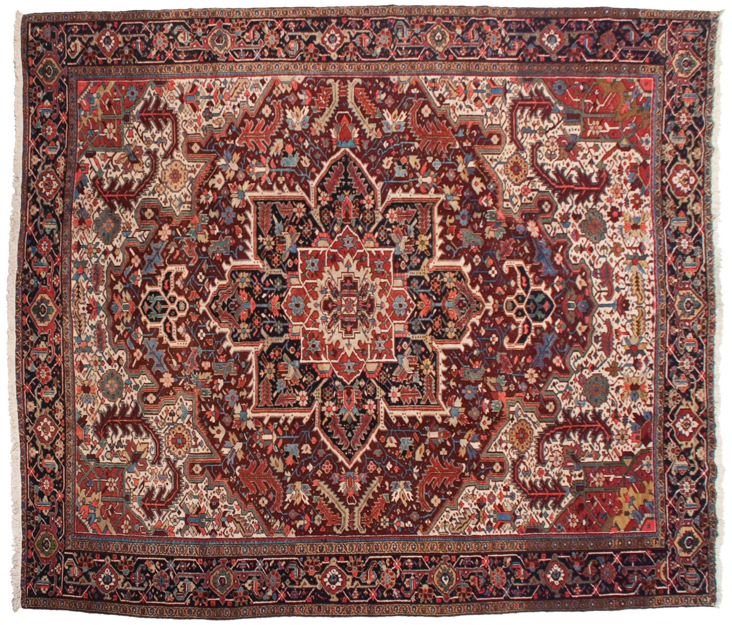 Vintage Heriz Carpet For Sale 5