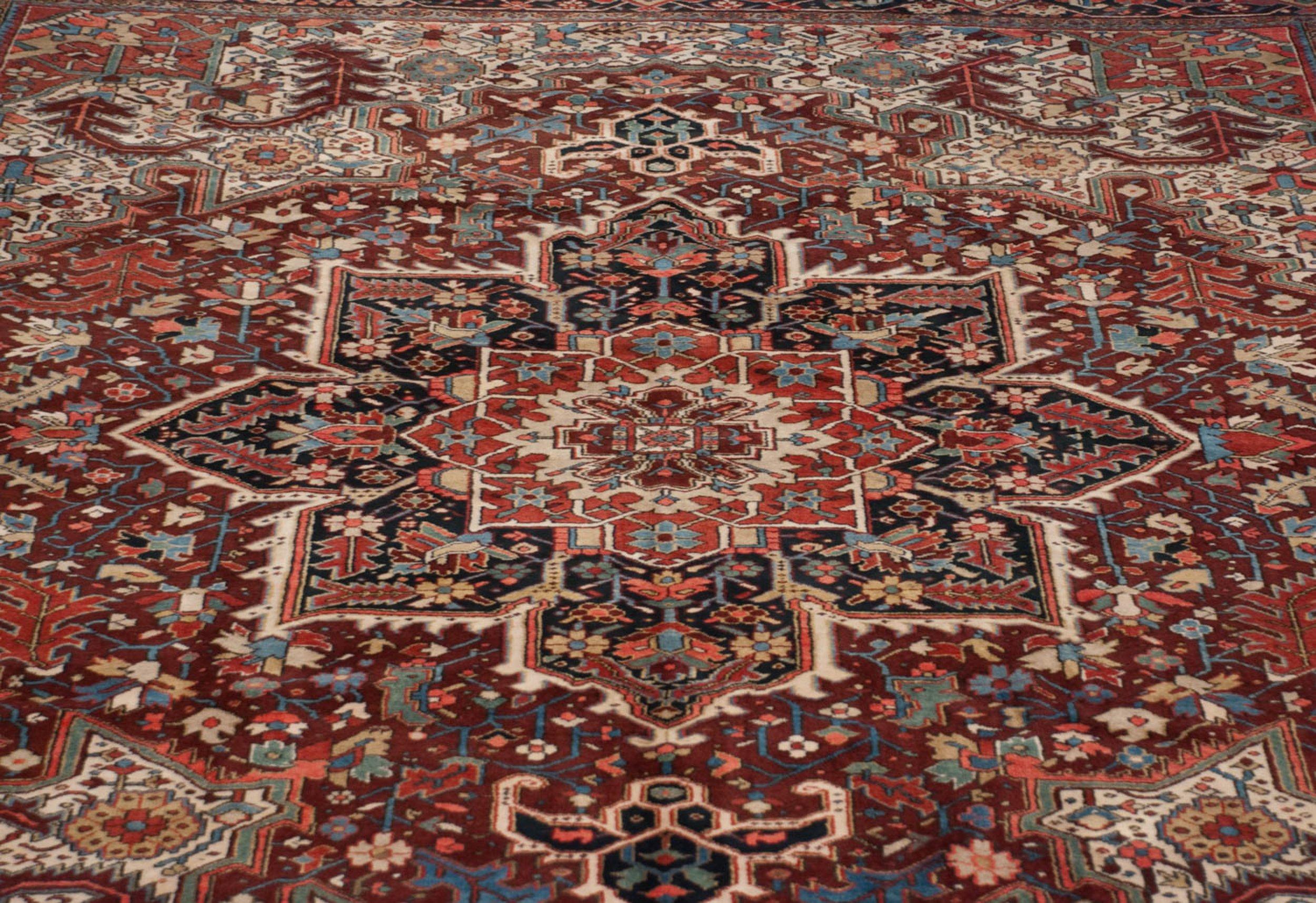 Heriz Serapi Tapis Heriz vintage en vente