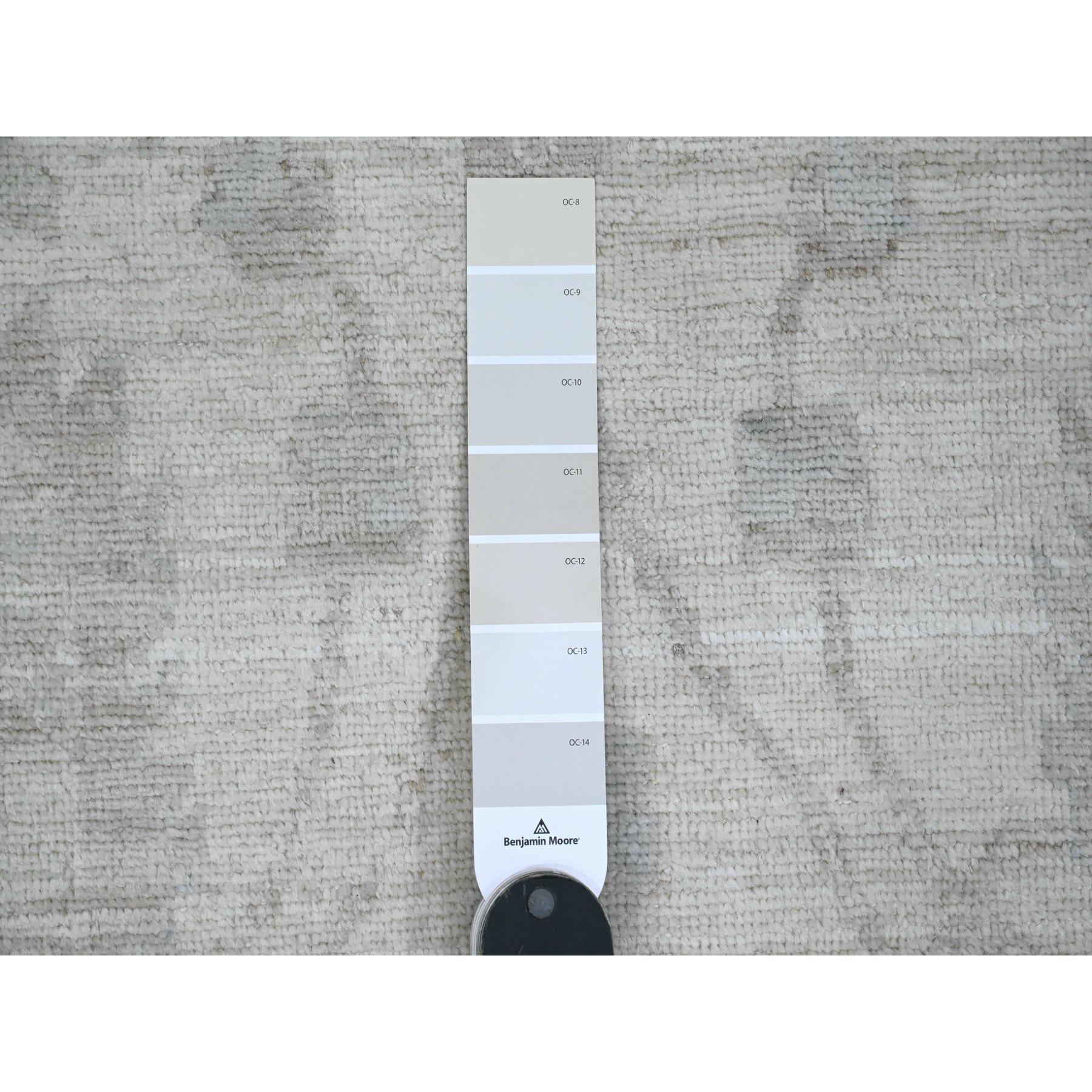 XXI secolo e contemporaneo Tappeto bianco 100% lana lavata Peshawar Leaf Design/One annodato a mano 11'5 