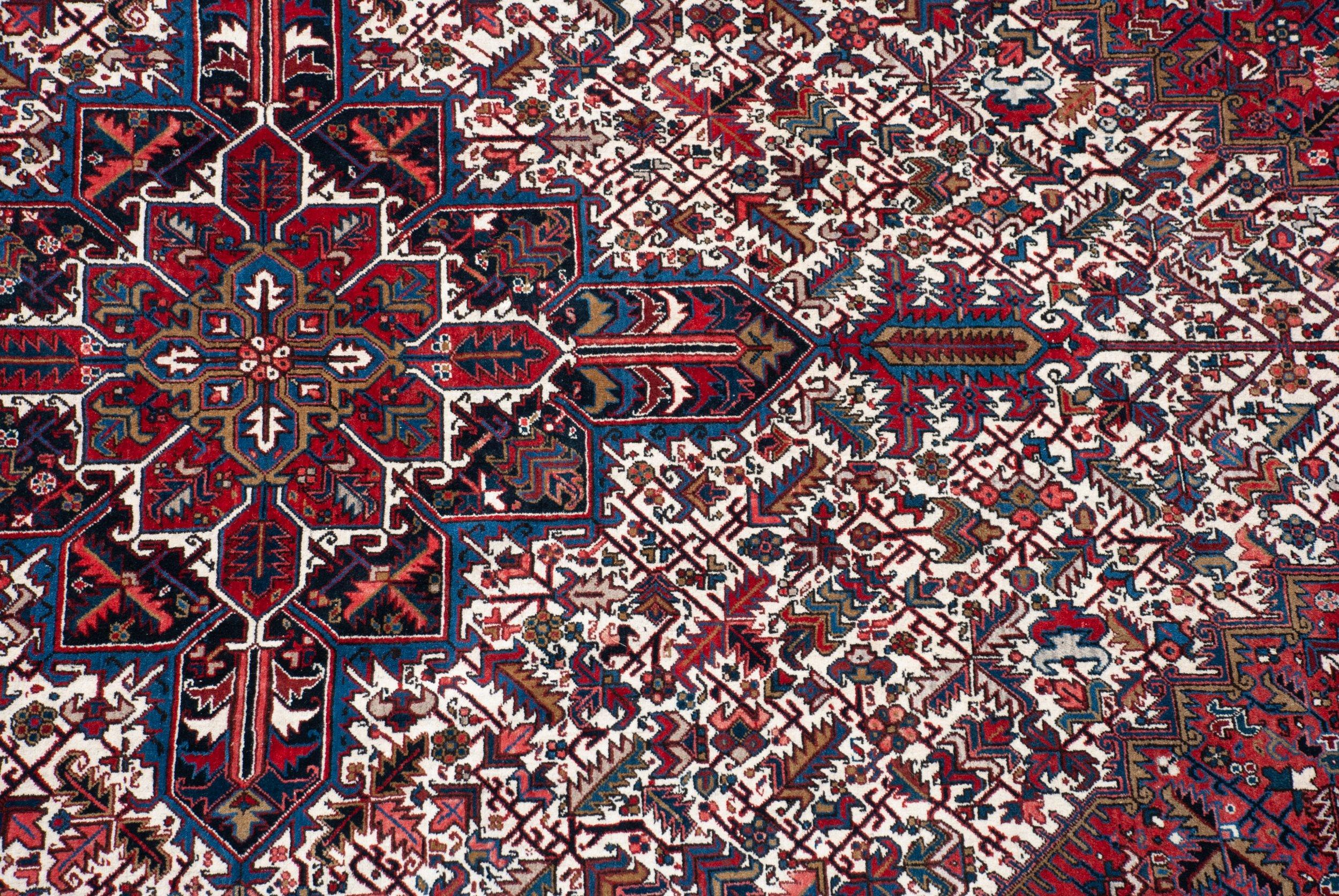 Heriz Serapi Vintage Mehrivan Carpet For Sale