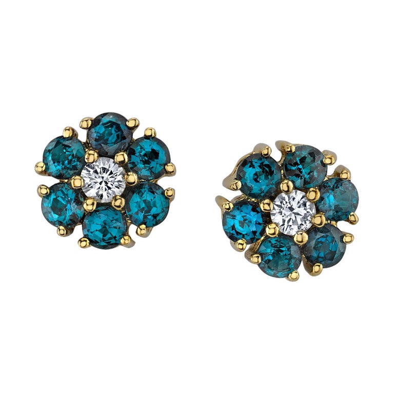 1.16 Carat Alexandrite and Diamond Earrings 18 Karat Yellow Gold at 1stDibs