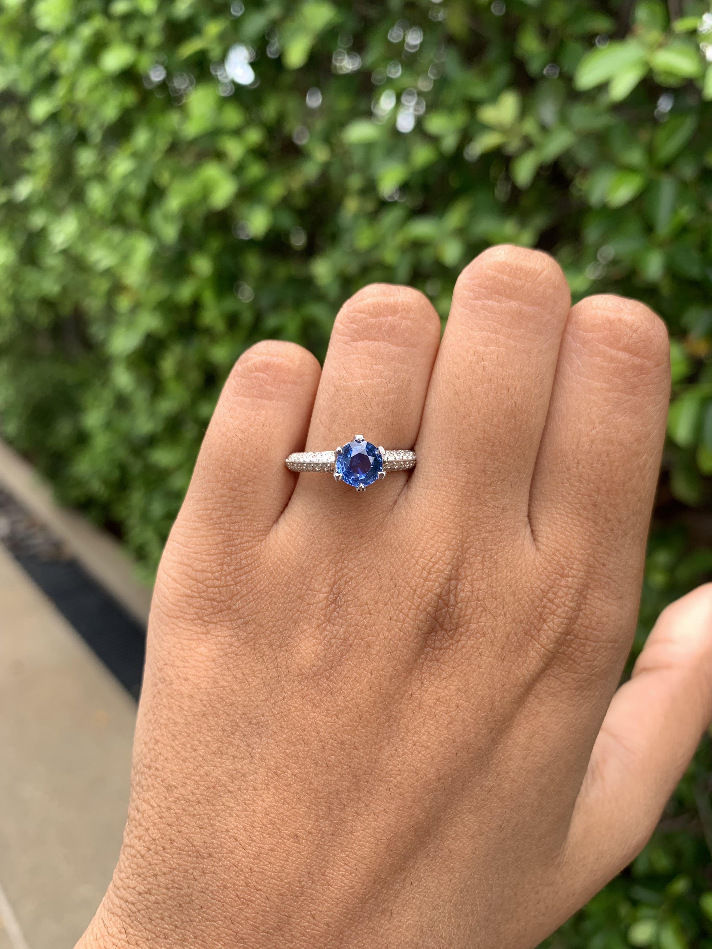 Modern 1.16 Ct Ceylon Cornflower Blue Sapphire 18K White Gold Six-prong Solitaire Ring For Sale