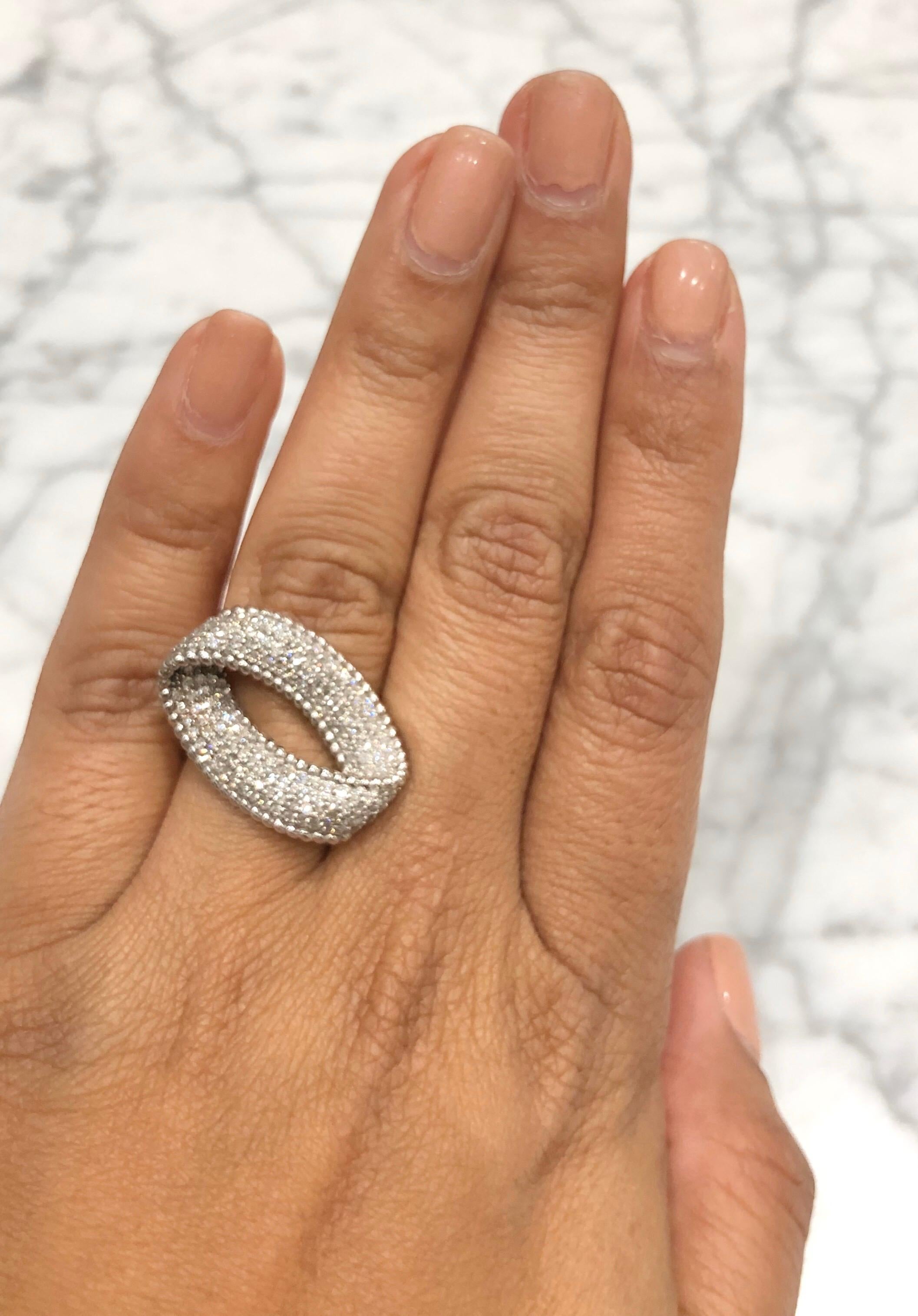 Women's 1.16 Carat Diamond 14 Karat White Gold Cocktail Ring For Sale