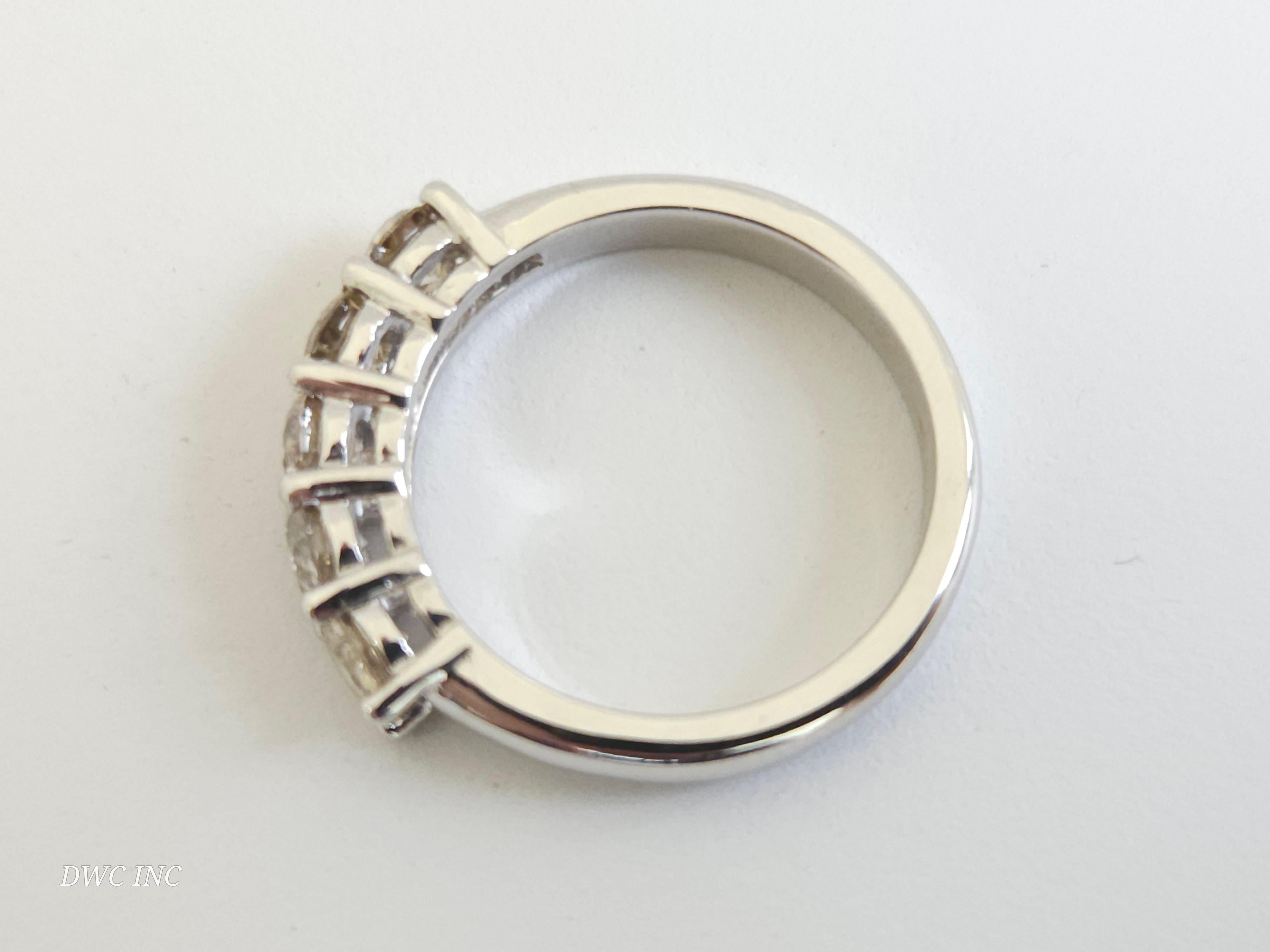 Women's 1.16 Carat  Natural Diamond White Gold Mini band Ring 14K  For Sale