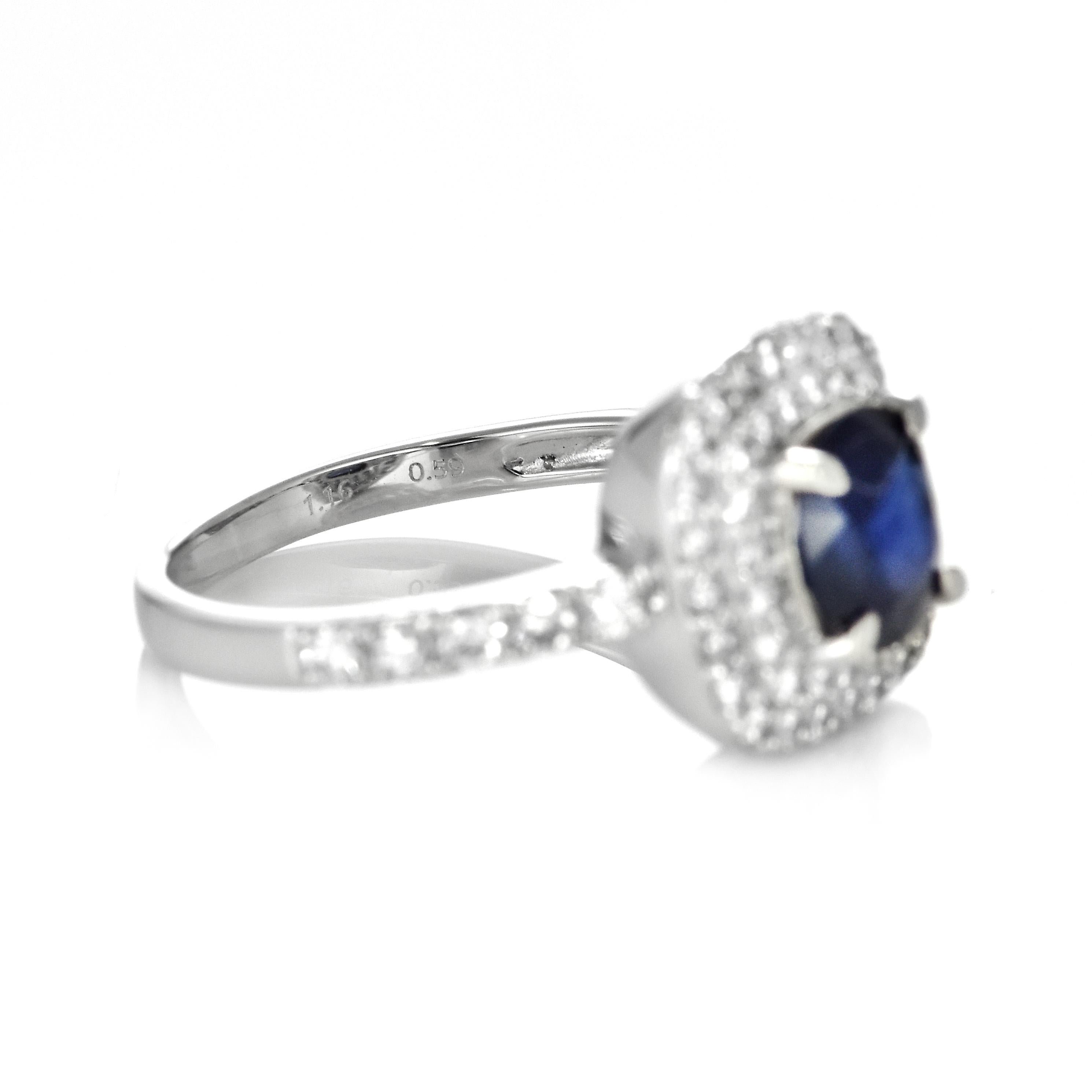 1.16 Carat Natural Royal Blue, No Heat Sapphire & Diamond Ring Made in Platinum For Sale 1
