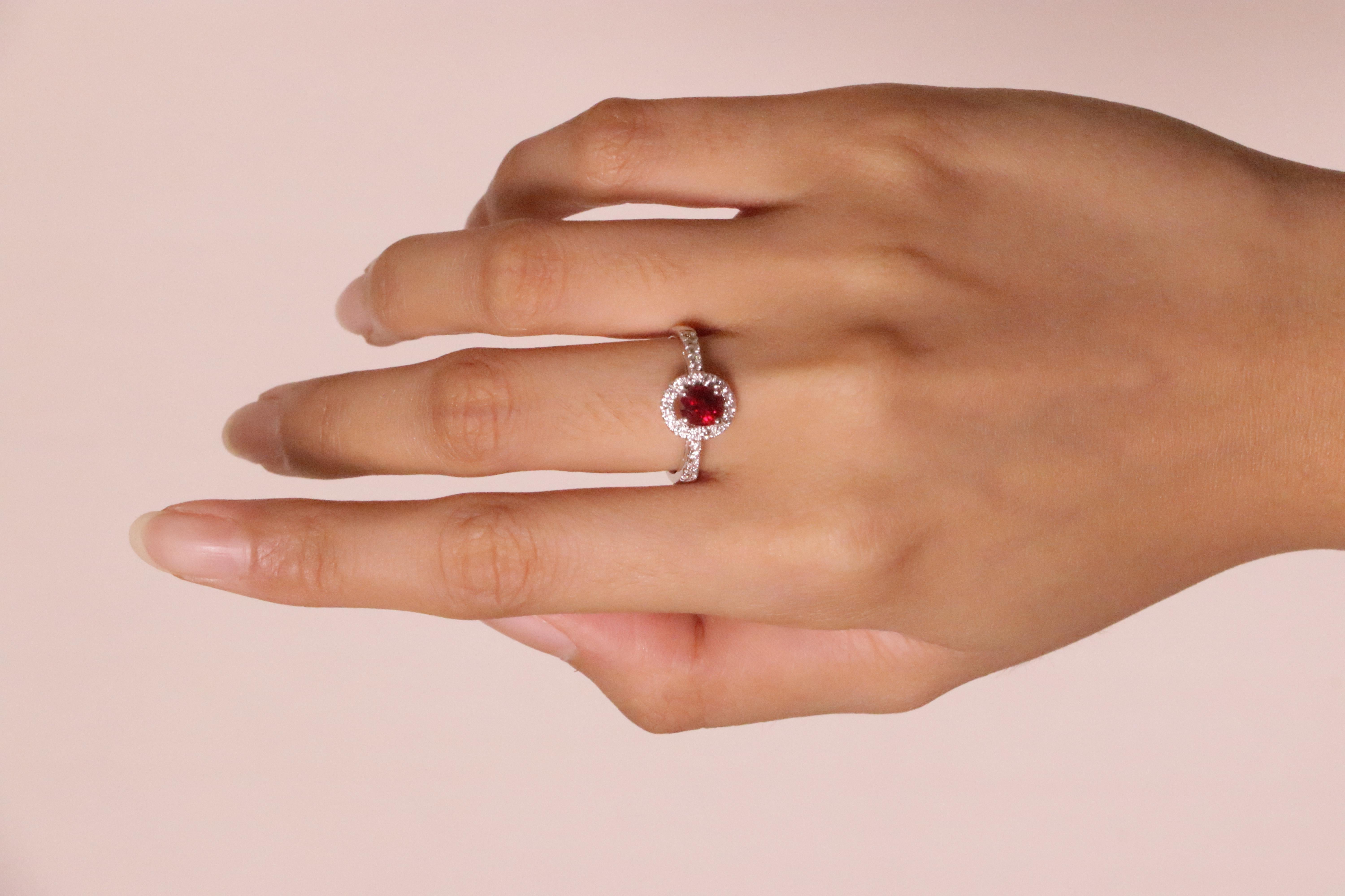 1.16 Carat Oval-Cut Intense Red Ruby and White Diamond Pendant Necklace For Sale 2