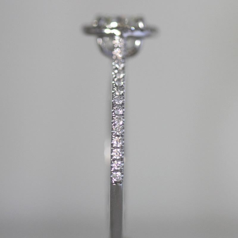 1,16 Karat runder Diamant-Halo-Verlobungsring in 14 Karat W - Ben Dannie (Moderne) im Angebot