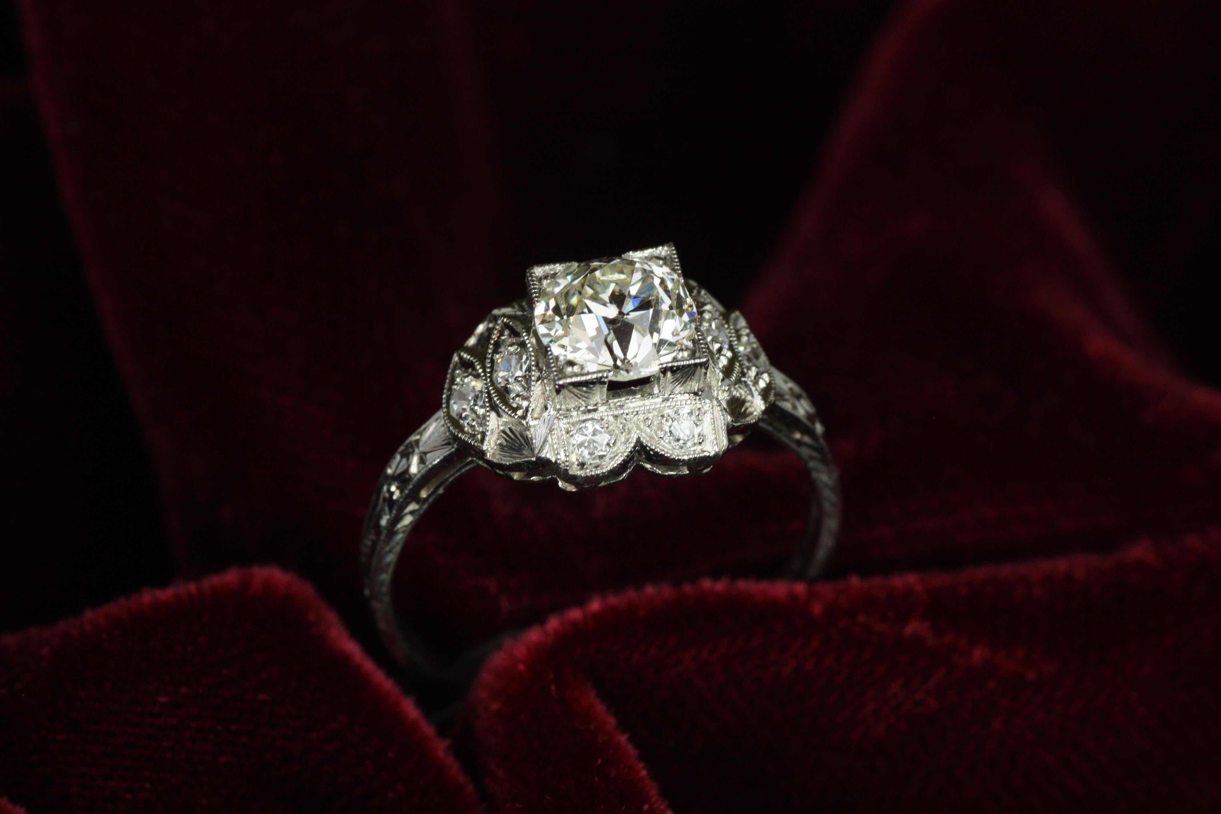 Bague de fiançailles Art déco vintage en platine avec diamants européens anciens de 1,16 carat au total Excellent état - En vente à Santa Monica, CA