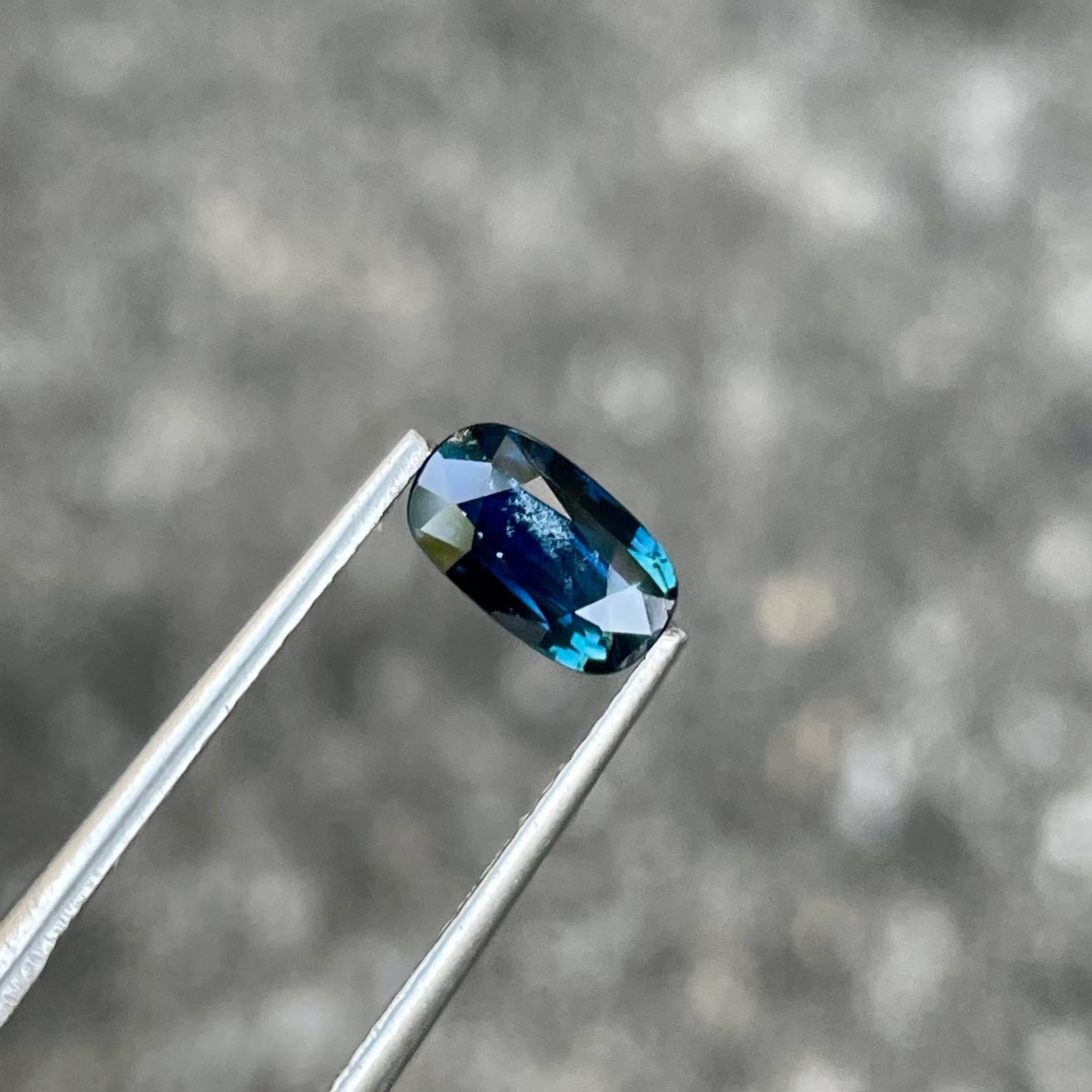 1.16 Carats Teal Blue Sapphire Stone Cushion Cut Madagascar's Gemstone en vente 1