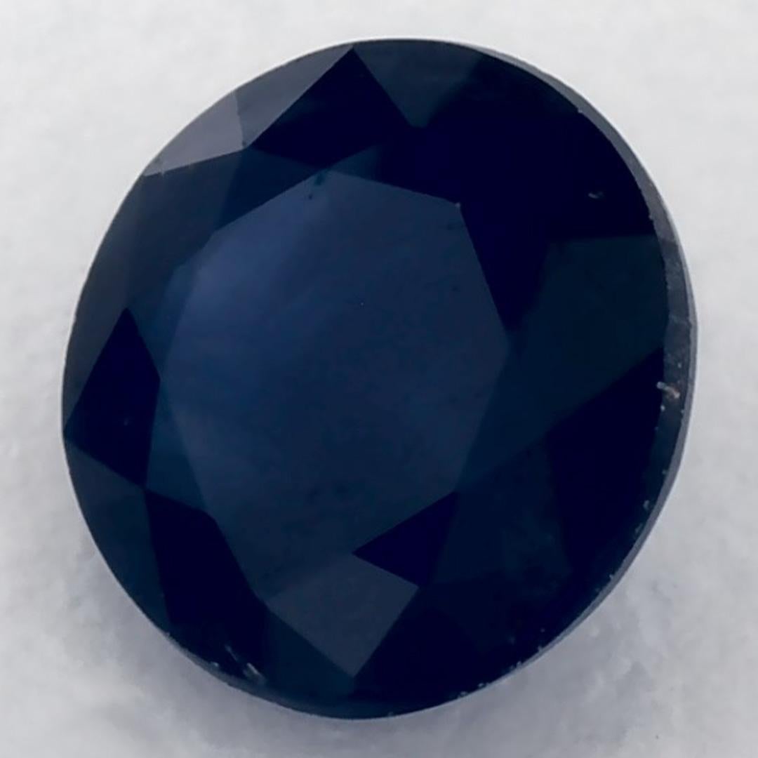 This natural Blue sapphire offers elegance and sophistication. With its rich color saturation and precise cutting, it is the perfect centerpiece for an engagement ring or luxury jewelry design.

This sapphire originates from Sri Lanka (Ceylon),