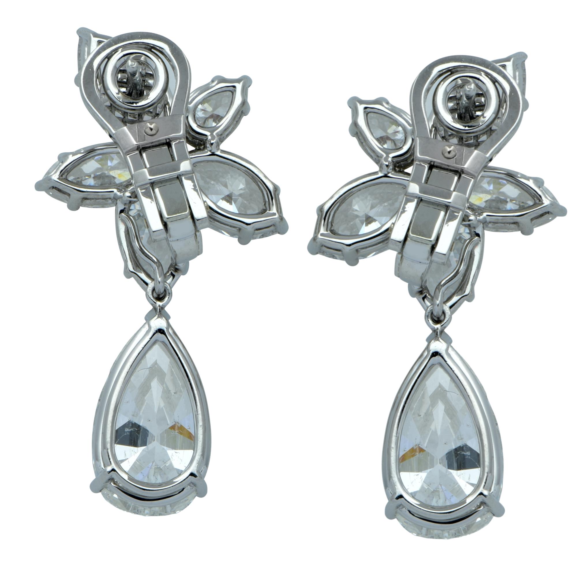 Contemporary 11.60 Carat Diamond and Platinum Earrings