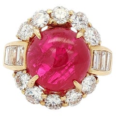 Anello d'oro 18 carati con rubino birmano e diamanti da 11,60 ctw di metà secolo