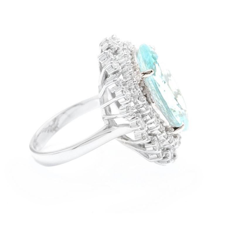 Oval Cut 11.60 Carat Natural Aquamarine and Diamond 14 Karat Solid White Gold Ring For Sale