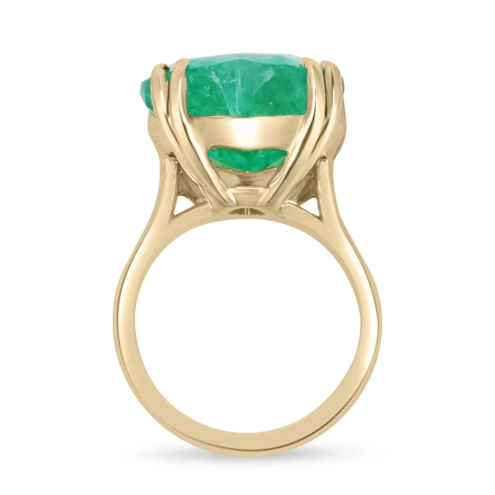 Modern 11.62 Carat Top Quality Colombian Emerald-Heart Cut Solitaire Gold Ring 18K  For Sale
