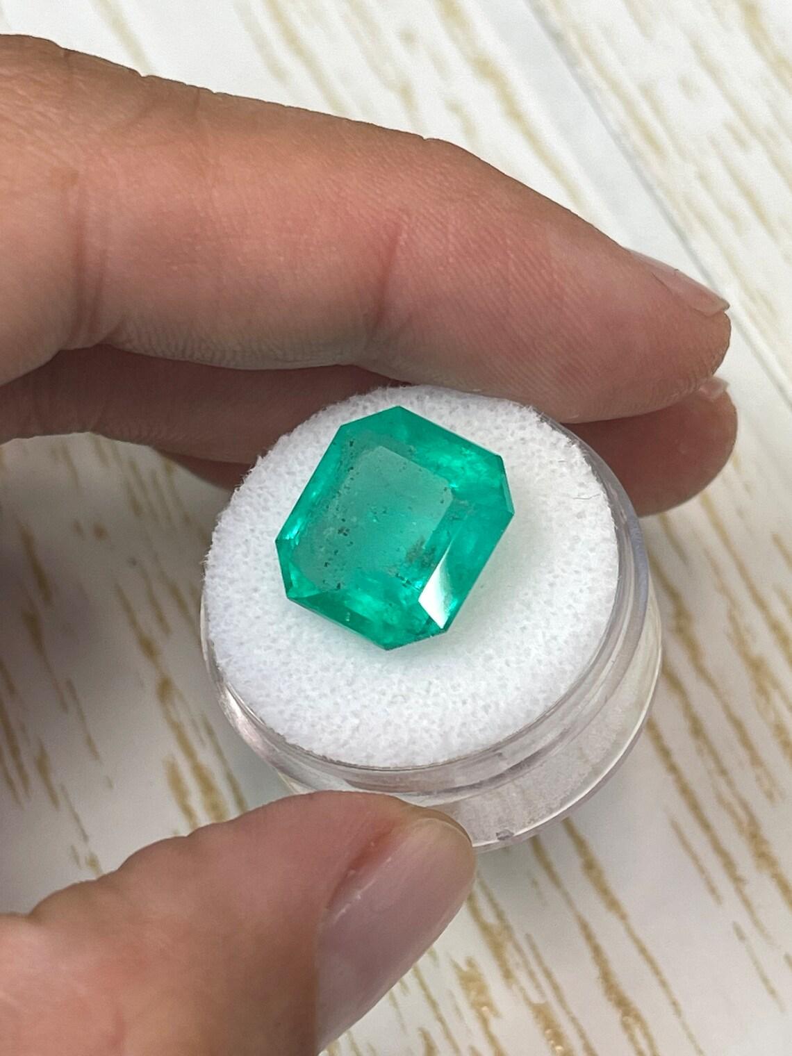 Women's or Men's 11.64ct Earthy Green Asscher Cut Colombian Gem 14x14 Genuine May Birthstone For Sale