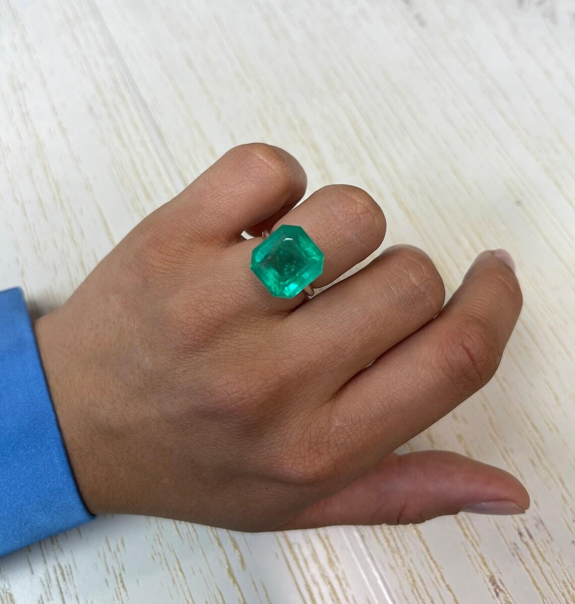 11.64ct Earthy Green Asscher Cut Colombian Gem 14x14 Genuine May Birthstone For Sale 3