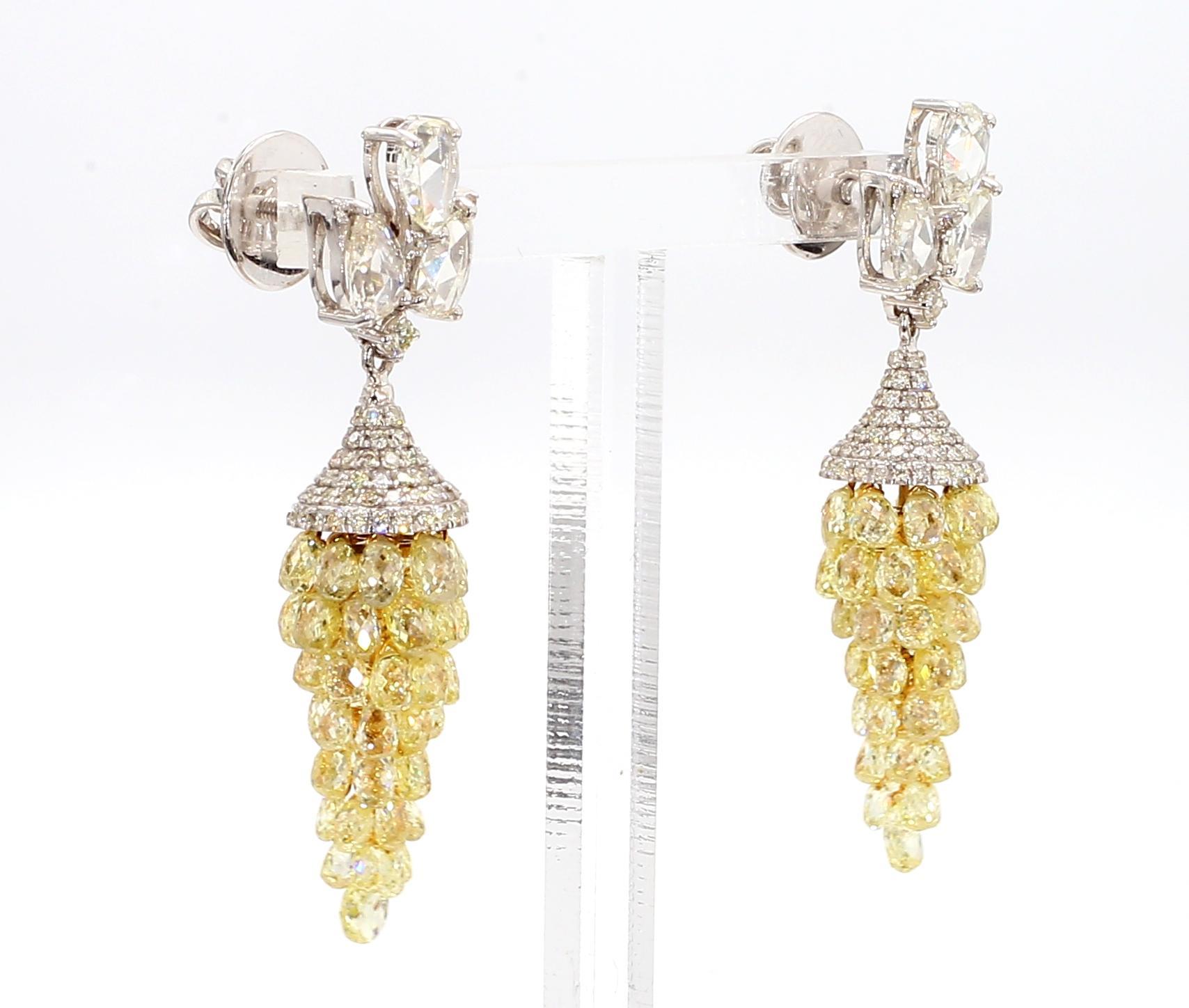 Orecchini in oro 18K con diamanti Briolette da 11,65 carati in vendita 2