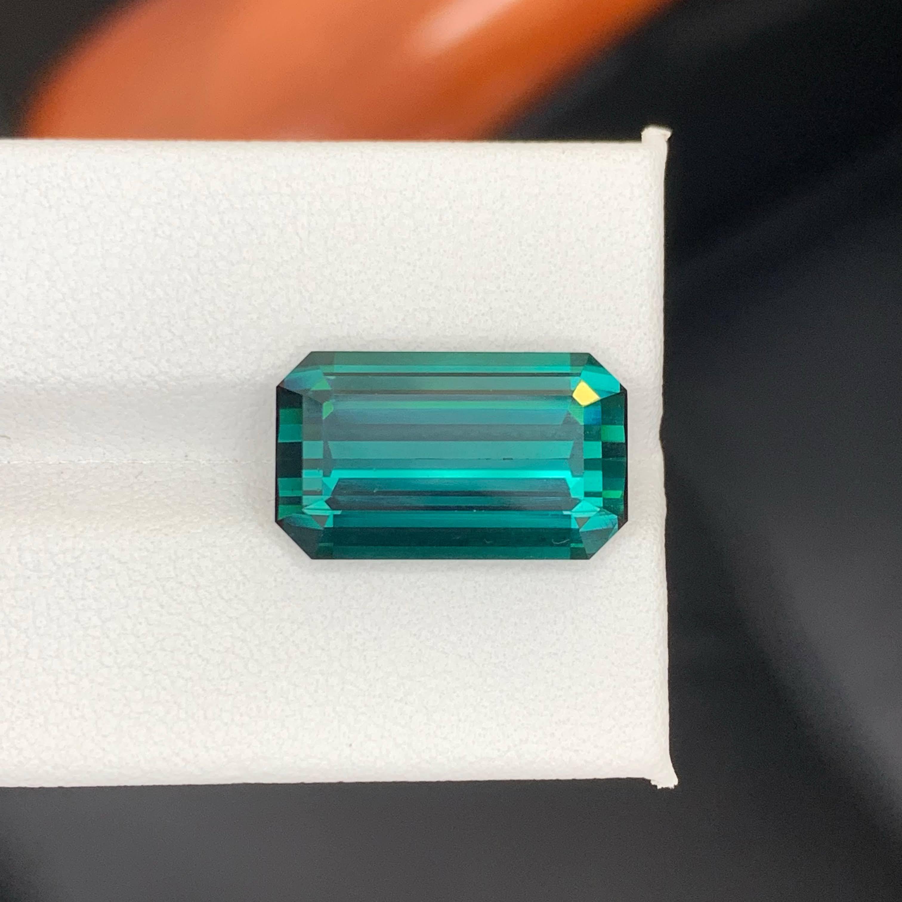 11.65 Carat Natural Loose Blue Color Tourmaline Emerald Cut Afghan Gemstone (pierre précieuse afghane) en vente 5