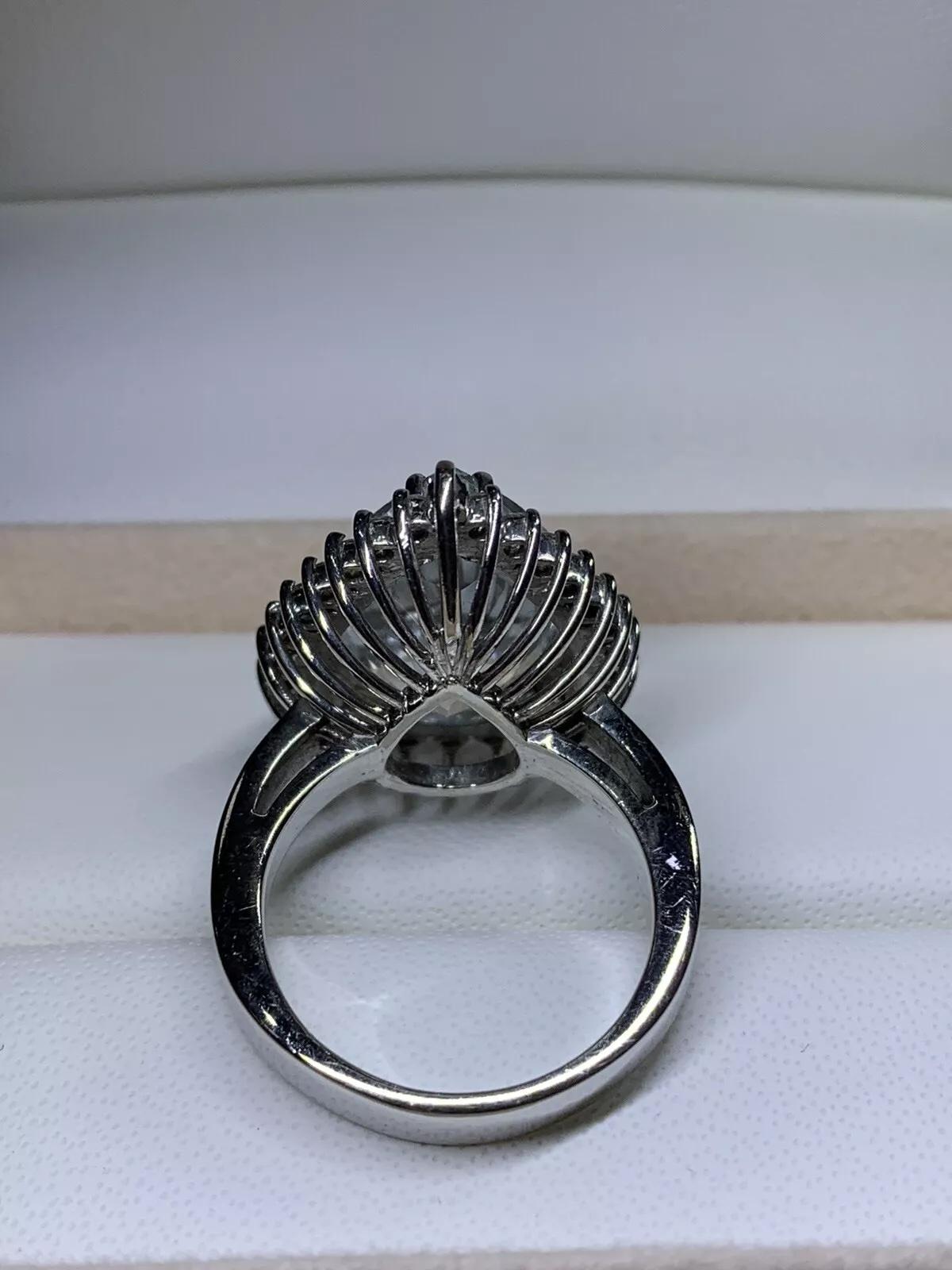 Women's or Men's 11.68ct Aquamarine Pear shape and diamonds engagement cocktail ring in 18k gold. For Sale