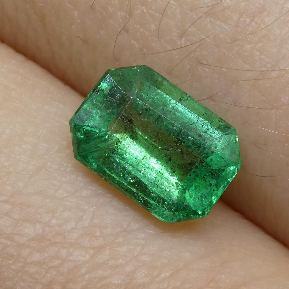 1.16ct Emerald Cut Emerald In New Condition For Sale In Toronto, Ontario