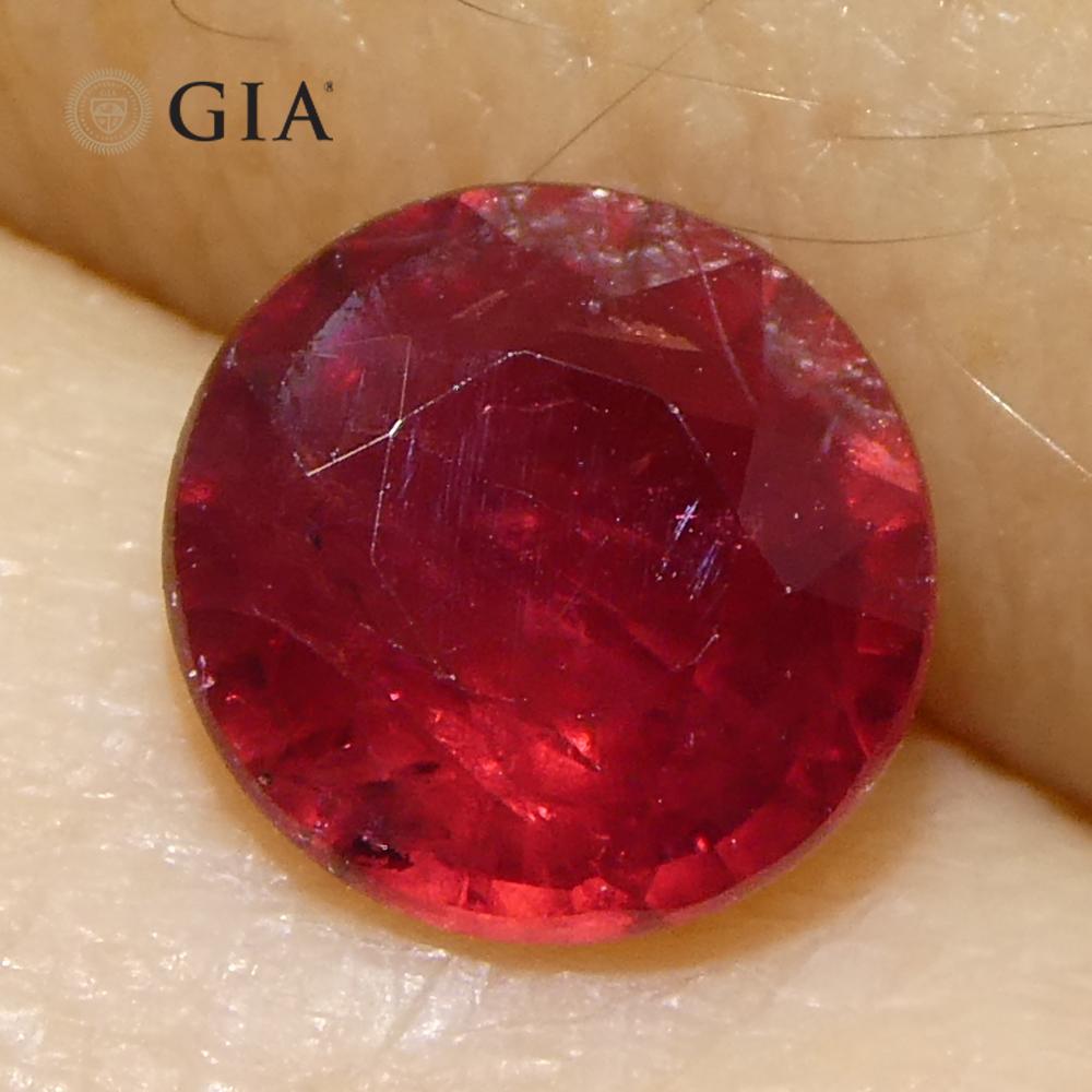 1.16ct Round Red Ruby GIA Certified Madagascar en venta 7