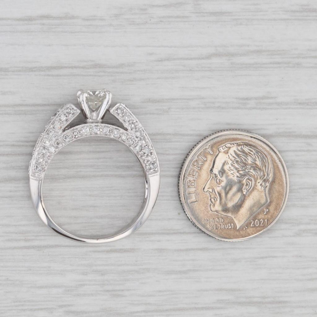 Anillo de compromiso con diamante redondo de 1,16 ctw Oro blanco de 14k Tamaño 5,75 Anillo catedral en venta 3