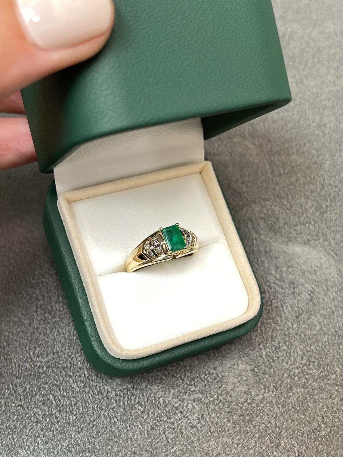1.16tcw 14K Natural Colombian Emerald & Diamond Statement Ring For Sale 2
