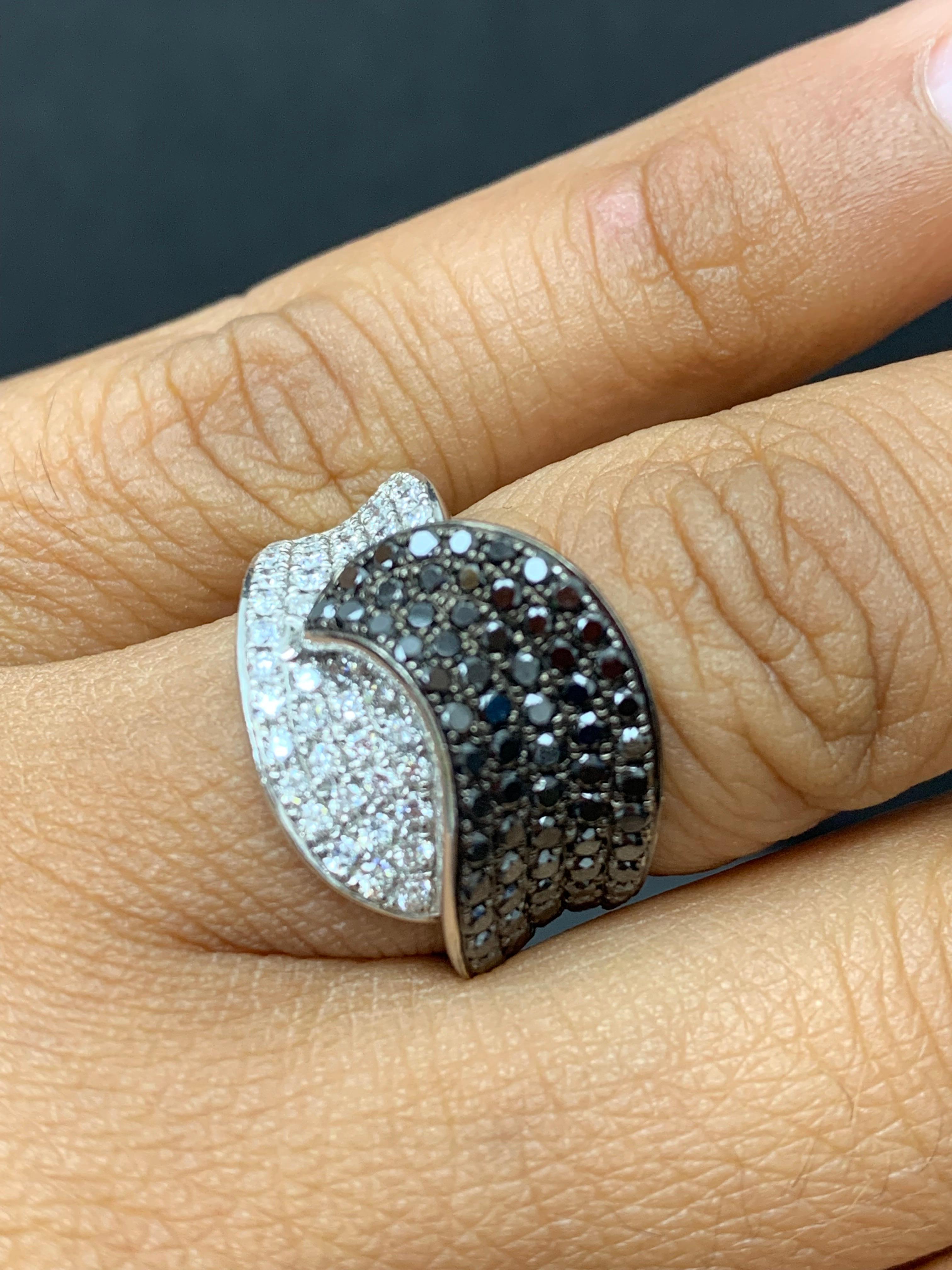 1,17 Karat Fancy Schwarzer Diamantring aus 18 Karat Weißgold im Angebot 8