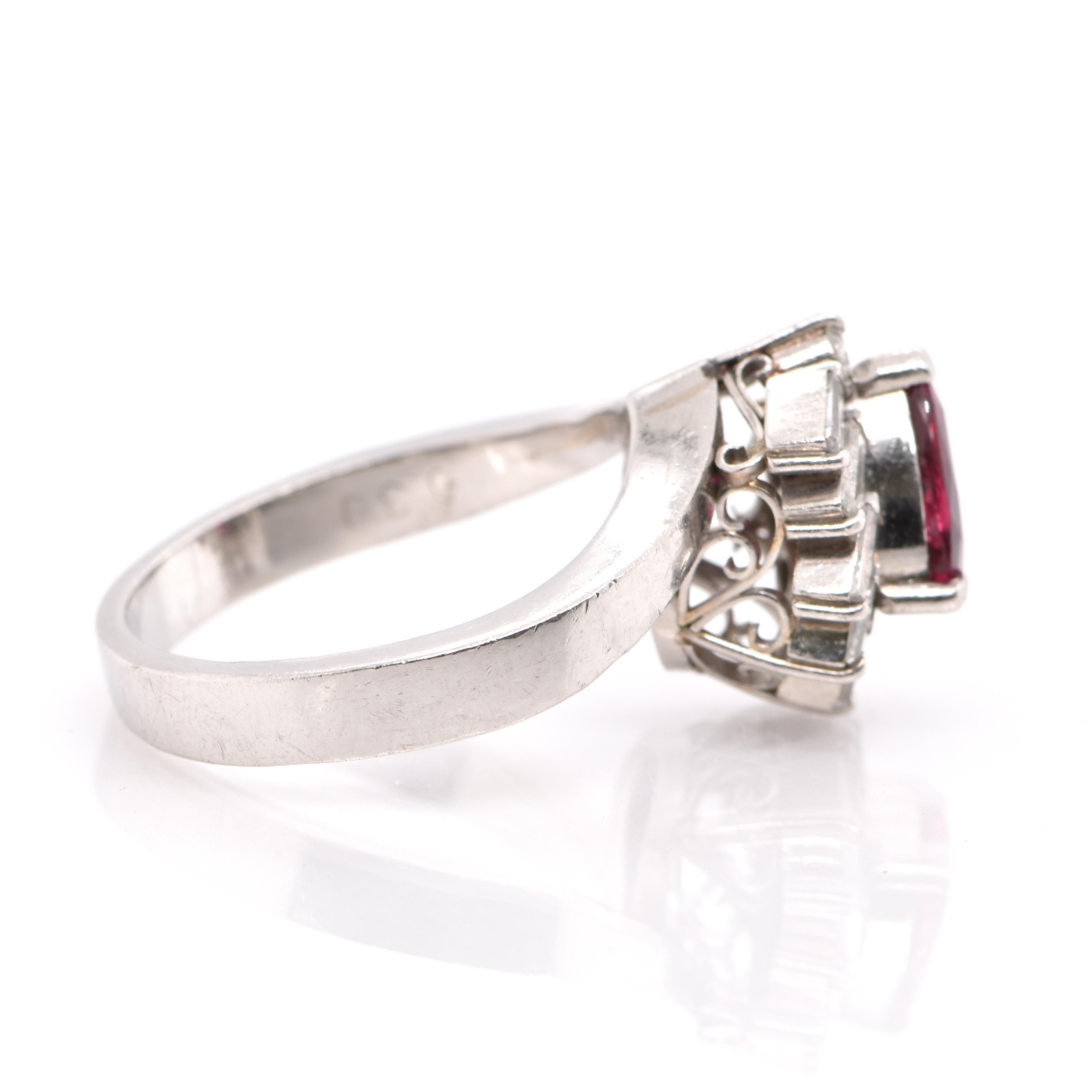 1.17 Carat Natural Ruby and Diamond Antique-Ring Set in Platinum In Excellent Condition In Tokyo, JP