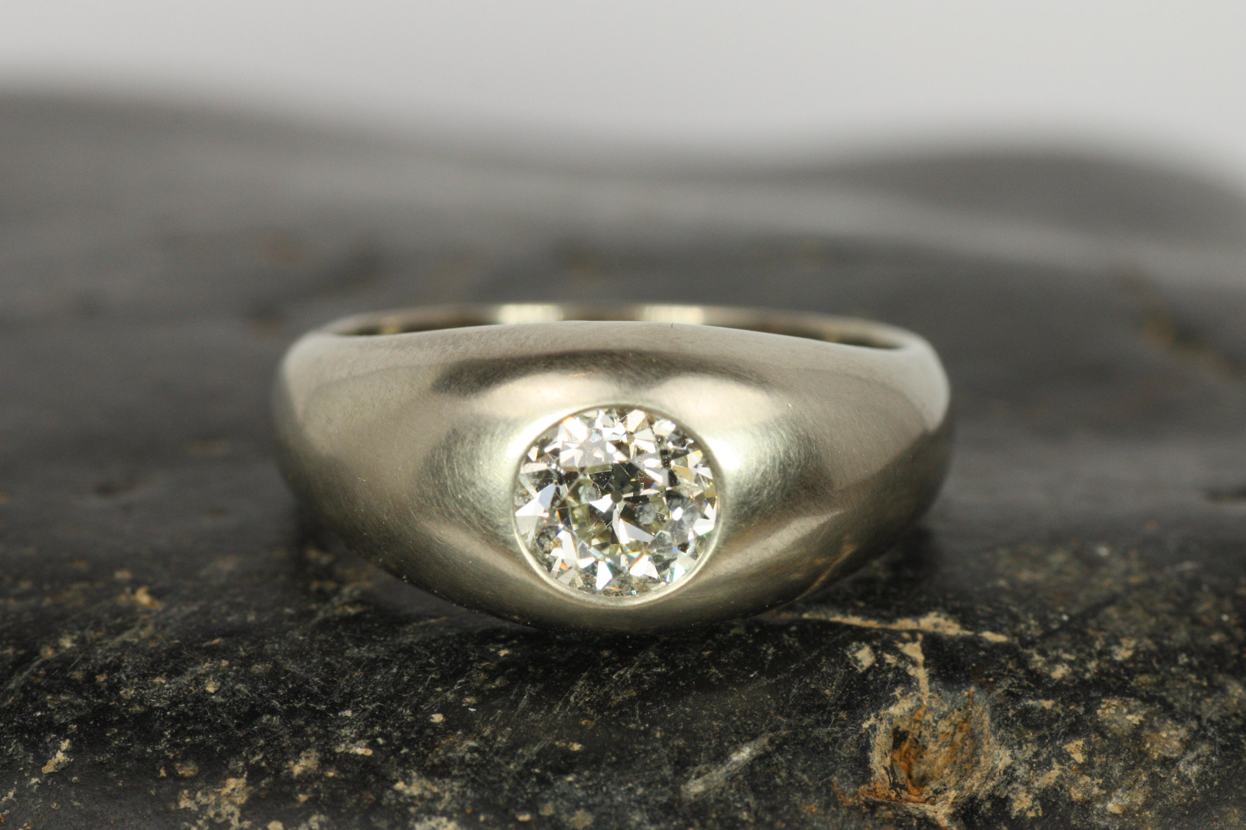 1,17 Karat Old Mine Cut Diamant Solitär Gypsy Verlobungsring im Zustand „Hervorragend“ im Angebot in Santa Monica, CA
