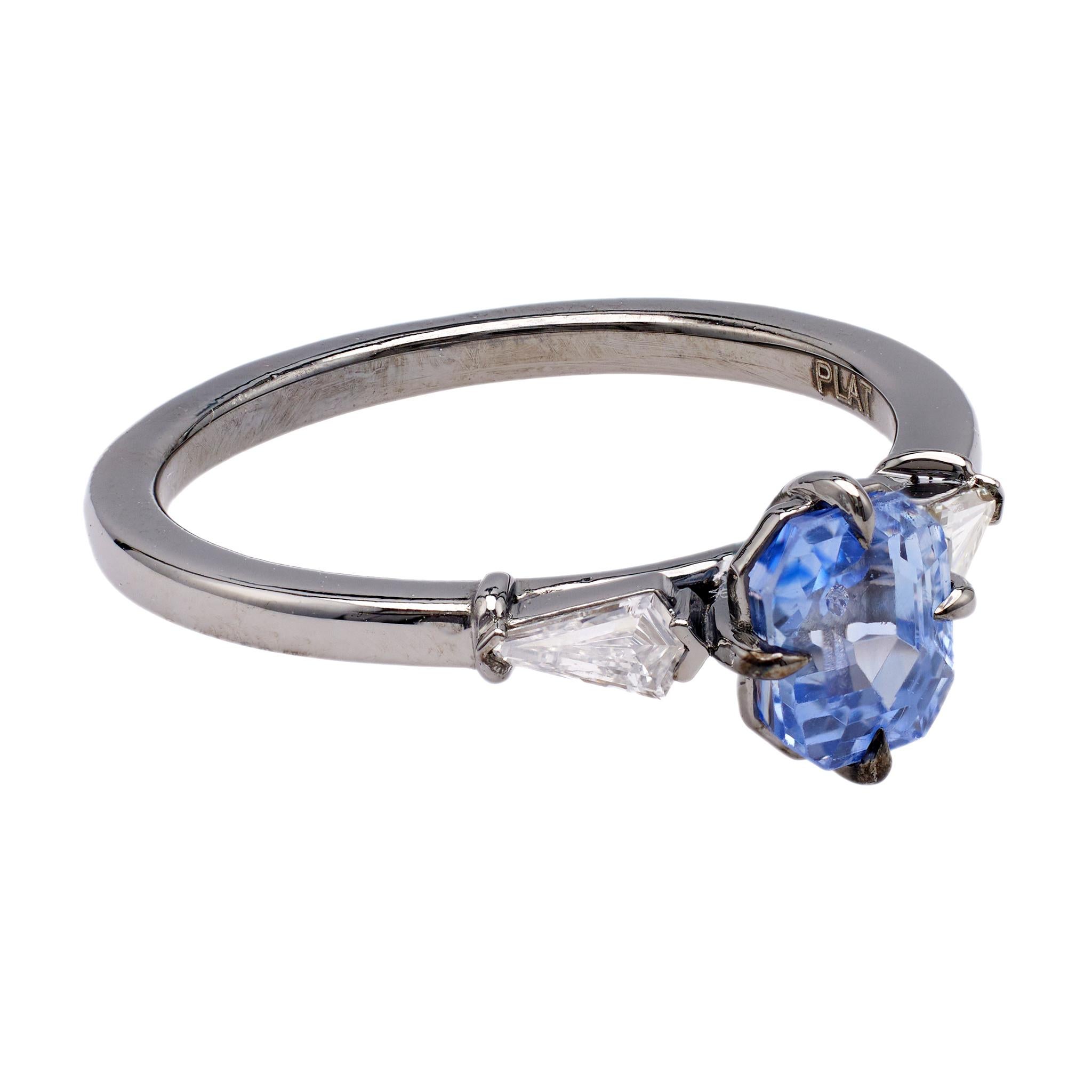 Women's or Men's 1.17 Carat Sapphire and Diamond Platinum Ring For Sale
