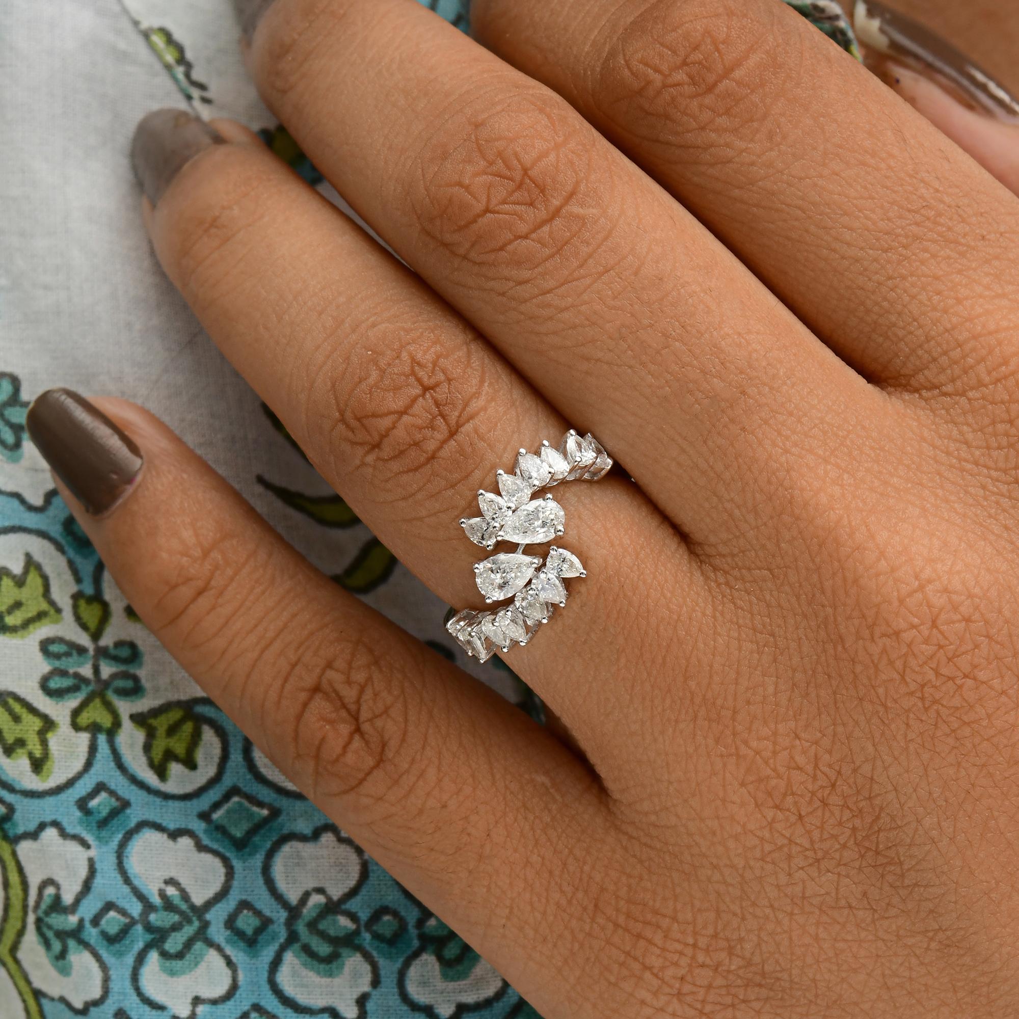 Moderne 1.17 Carat SI Clarity HI Color Pear Brilliant Cut Diamond Ring 18k White Gold en vente