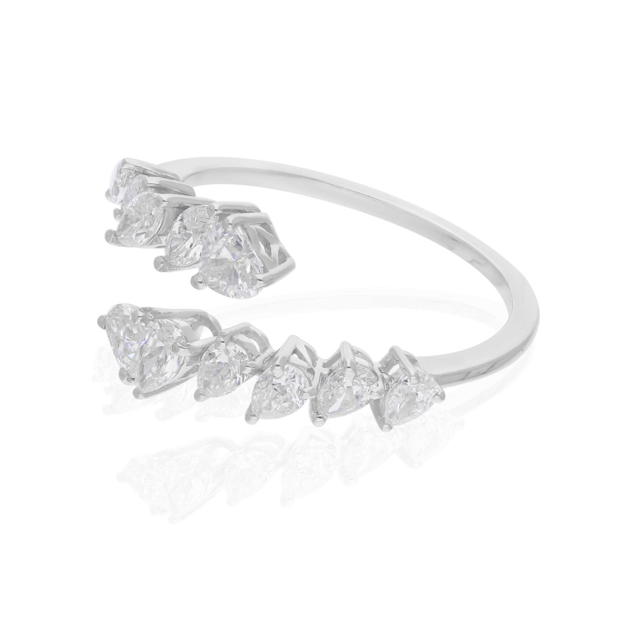 Coulée dans de l'or 18 carats, cette bague exquise est sertie de 1,17 carats de diamants étincelants.

Suivez la vitrine de Spectrum Jewels pour découvrir la dernière collection et les pièces exclusives. Spectrum Jewels est fièrement classé parmi