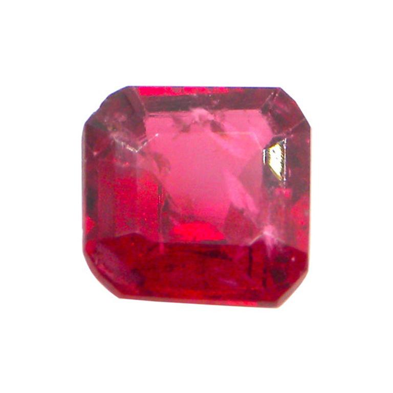 Natürlicher Roter Spinell 2,70 Karat - Rohstein A-Qualität 7x5x4mm