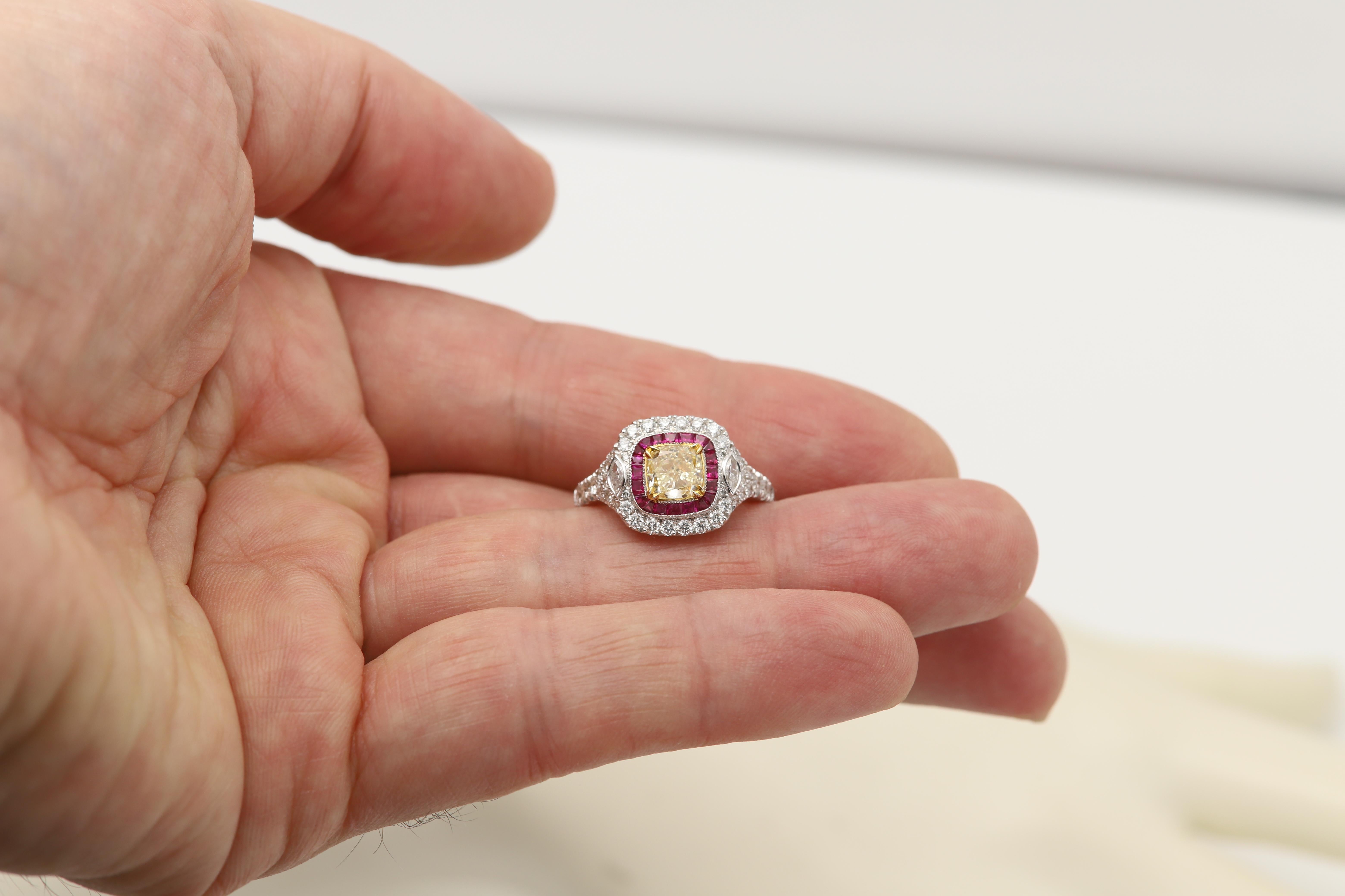 1.17 carat Yellow Diamond Red Ruby Ring 18K Gold Art Deco Ring For Sale 3