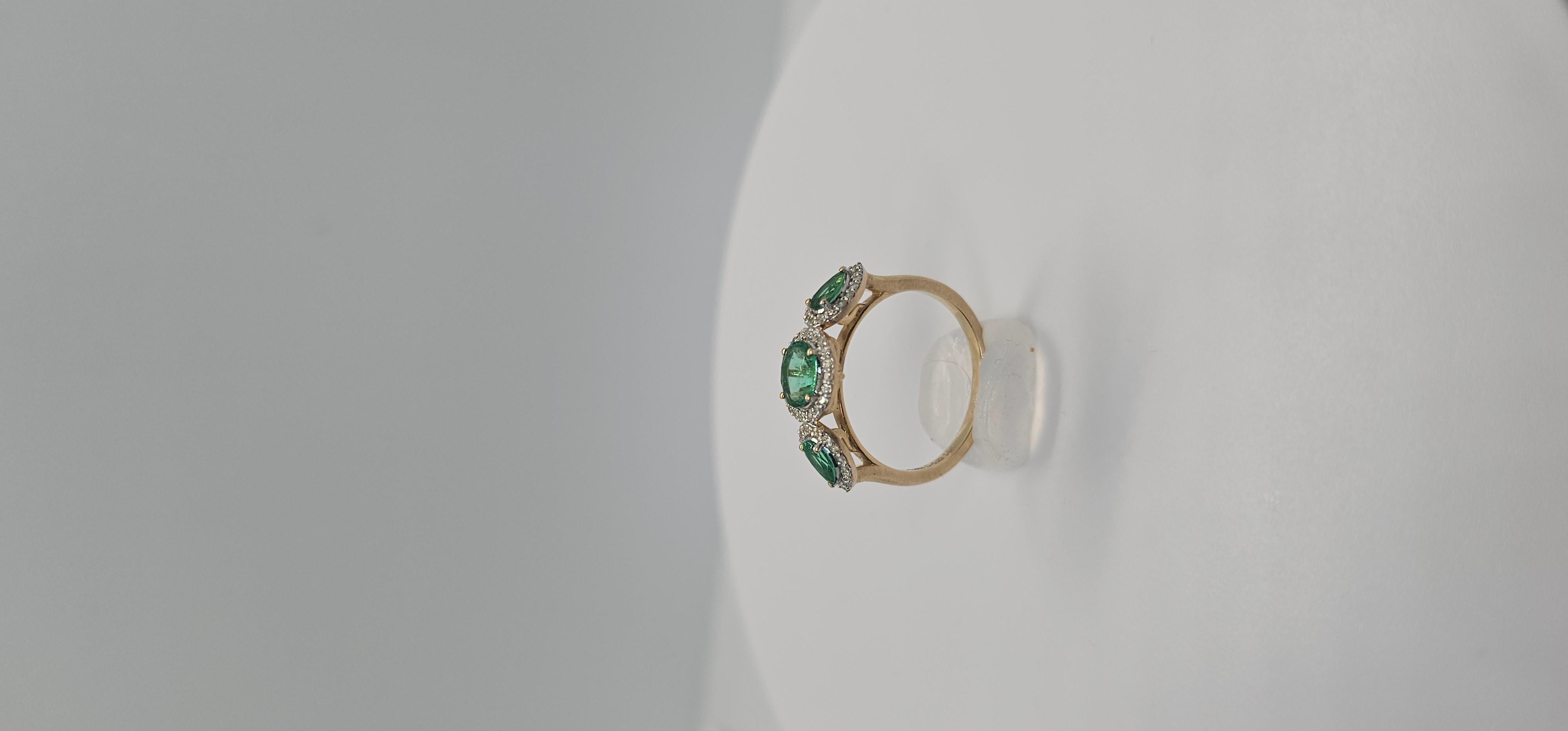 1.17 Carats Colombian Emeralds and Natural Diamond Three Stone Halo Ring In New Condition For Sale In New York, NY