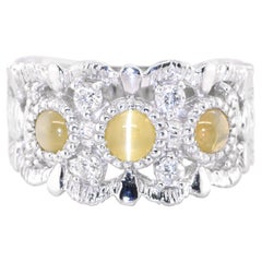 1.17 Carats Natural Chrysoberyl Cat's Eye and Diamond Ring Set in Platinum