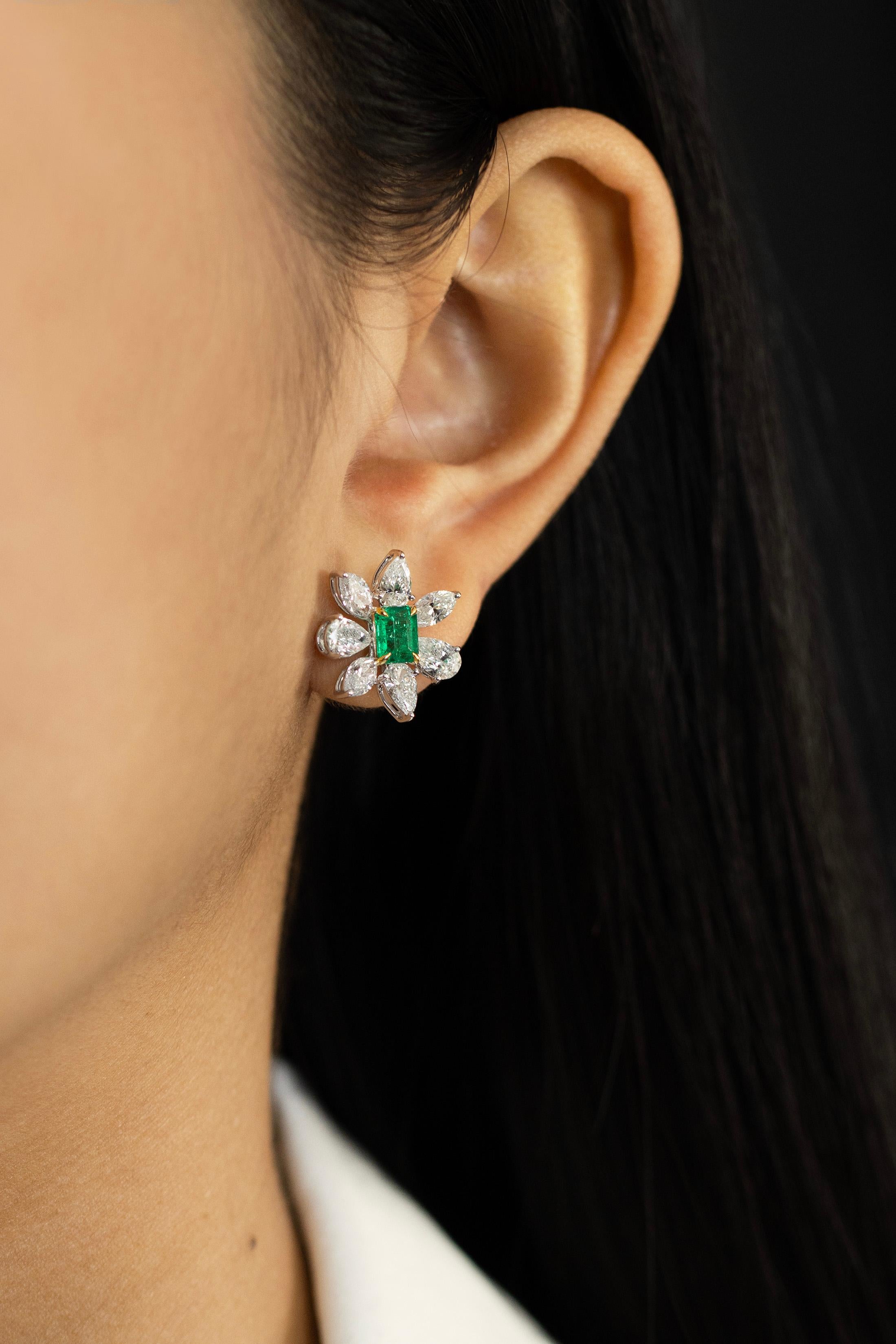 1.17 Carats Total Radiant Cut Green Emerald & Mixed Cut Diamond Stud Earrings In New Condition For Sale In New York, NY