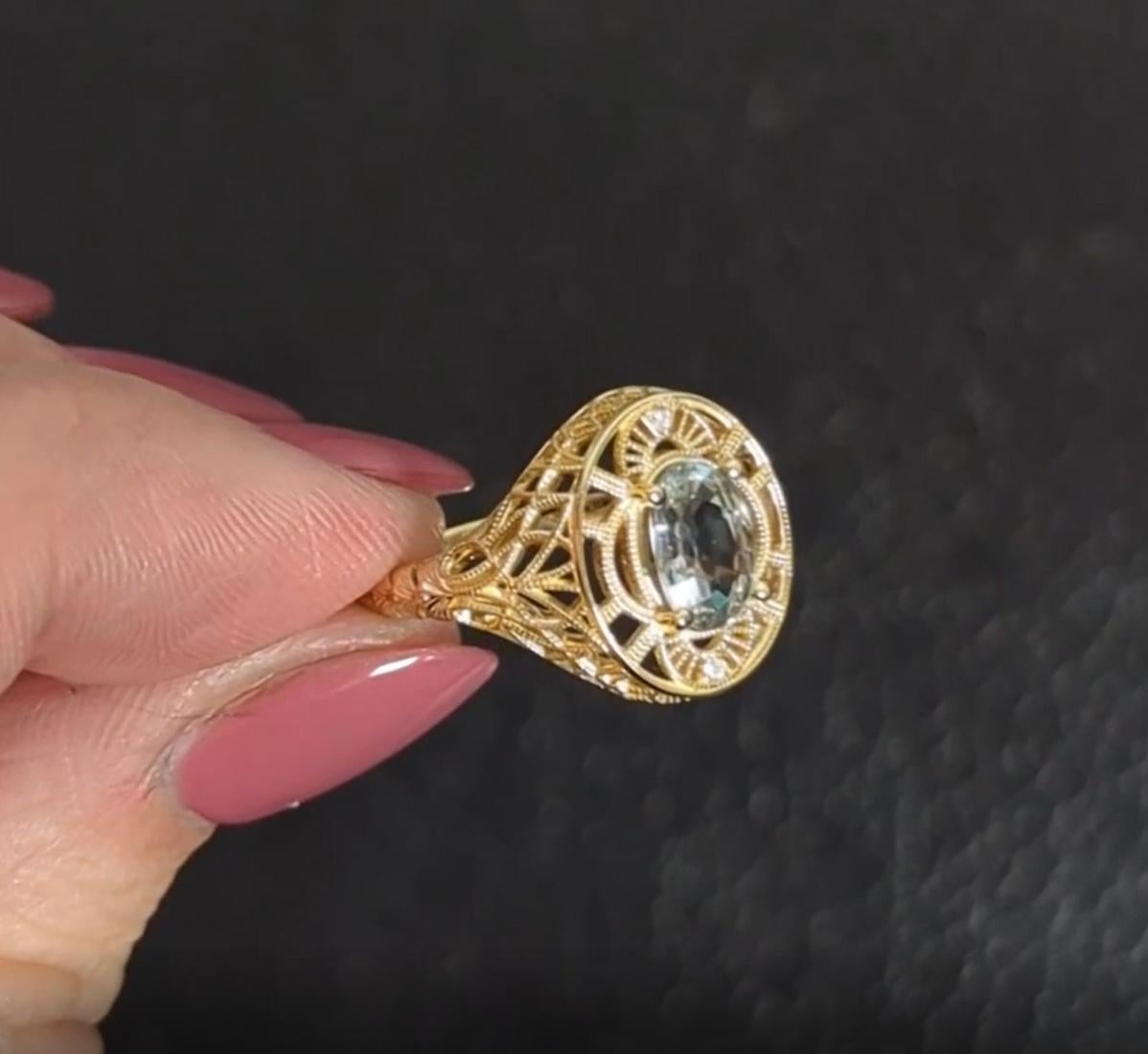 Art Nouveau 1.17 Carat Green Sapphire Diampond Ring Set in Filigree 14k Yellow Gold