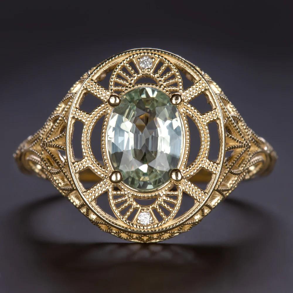 1.17 Carat Green Sapphire Diampond Ring Set in Filigree 14k Yellow Gold In New Condition In Rome, IT
