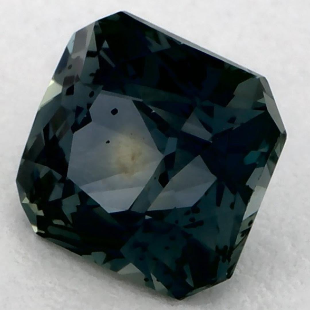 Octagon Cut 1.17 Ct Green Sapphire Octagon Loose Gemstone For Sale